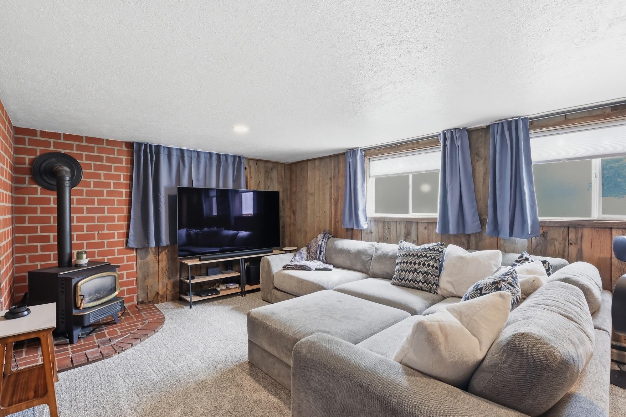 413 N 3rd St - Photo 28