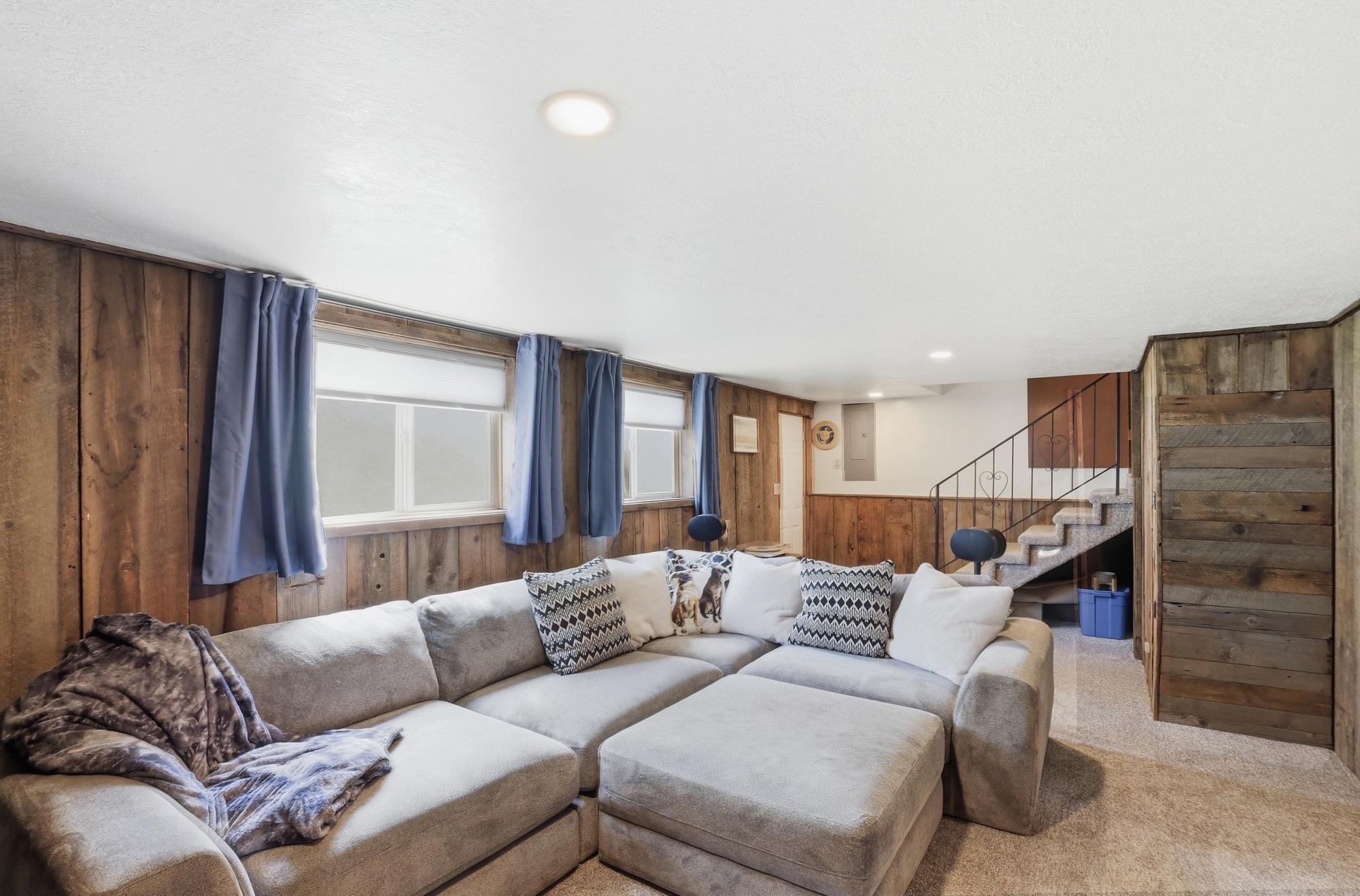 413 N 3rd St - Photo 31