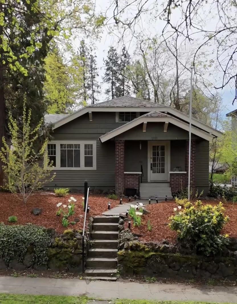 1111 W 11th Ave - Photo 1