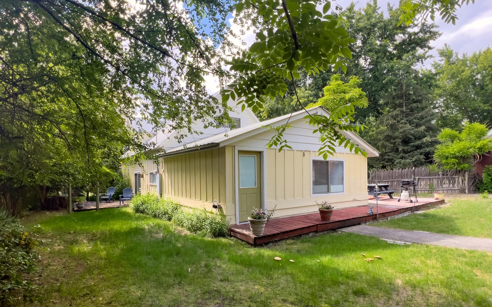 1429 Kettle Park Rd - Photo 3
