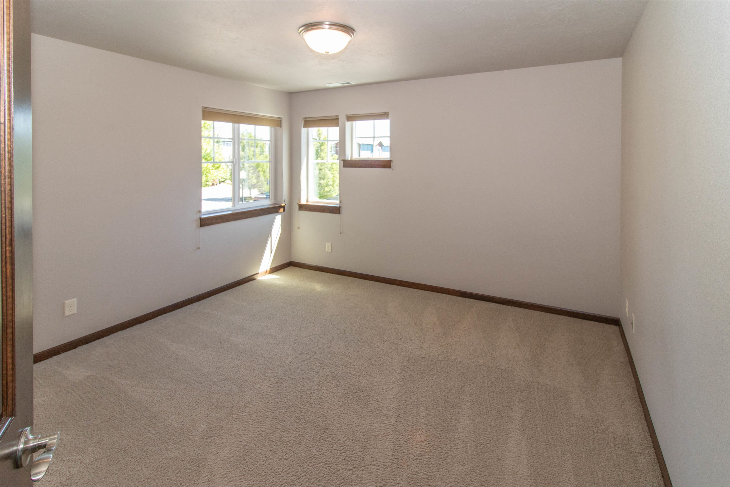 2120 S Selkirk Dr - Photo 28