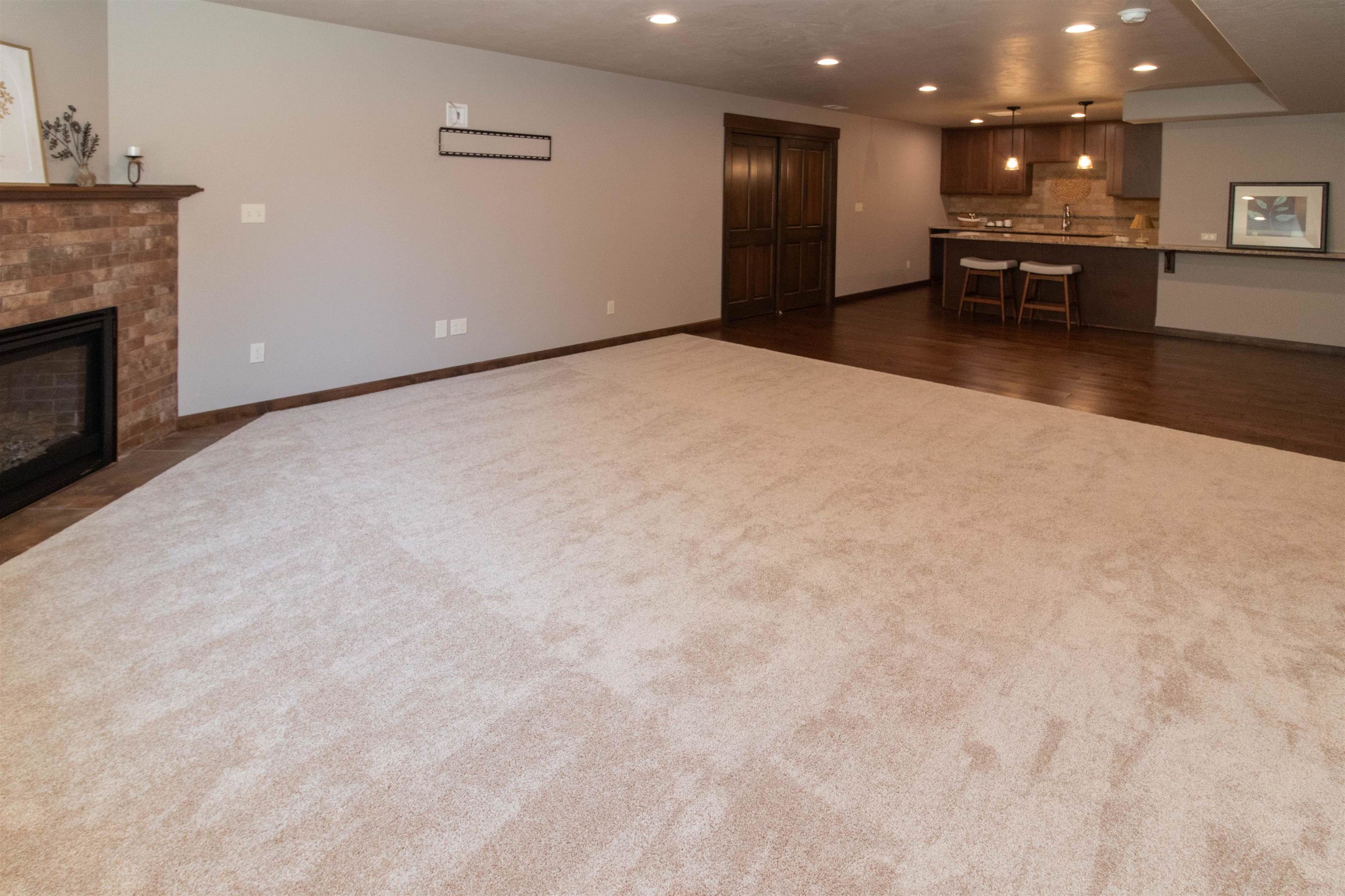 2120 S Selkirk Dr - Photo 31