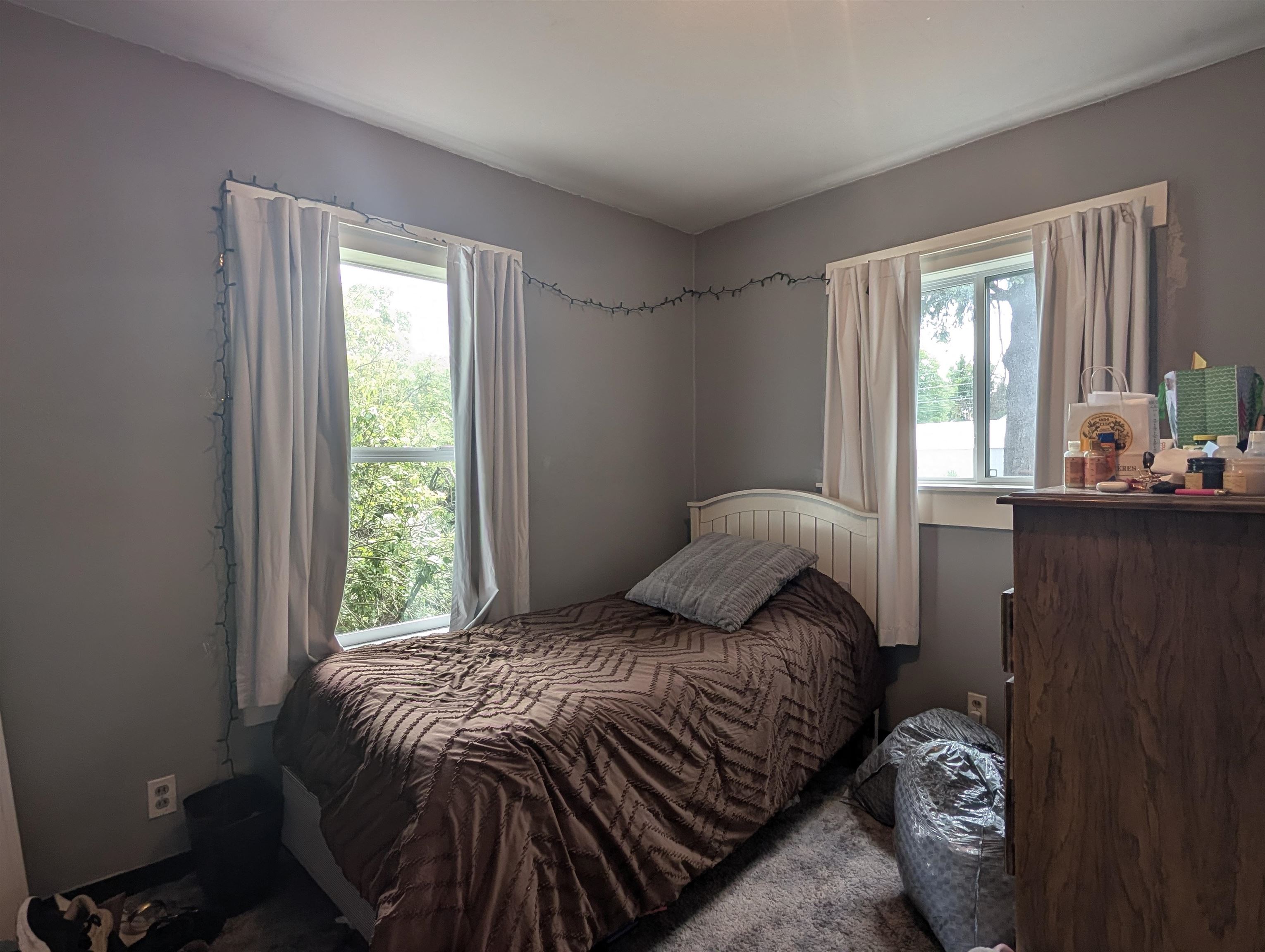 4511 N Maple St - Photo 11