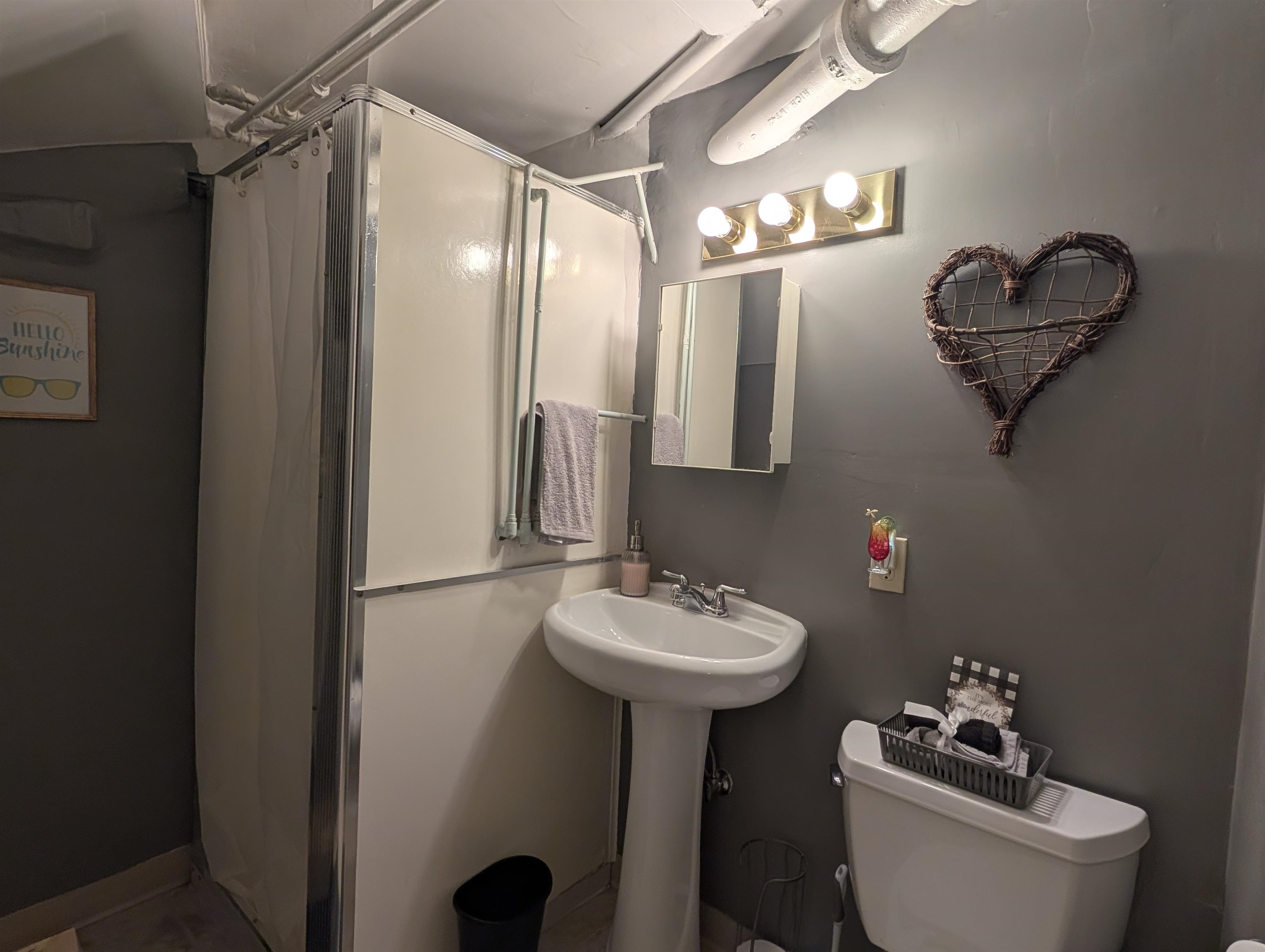 4511 N Maple St - Photo 14