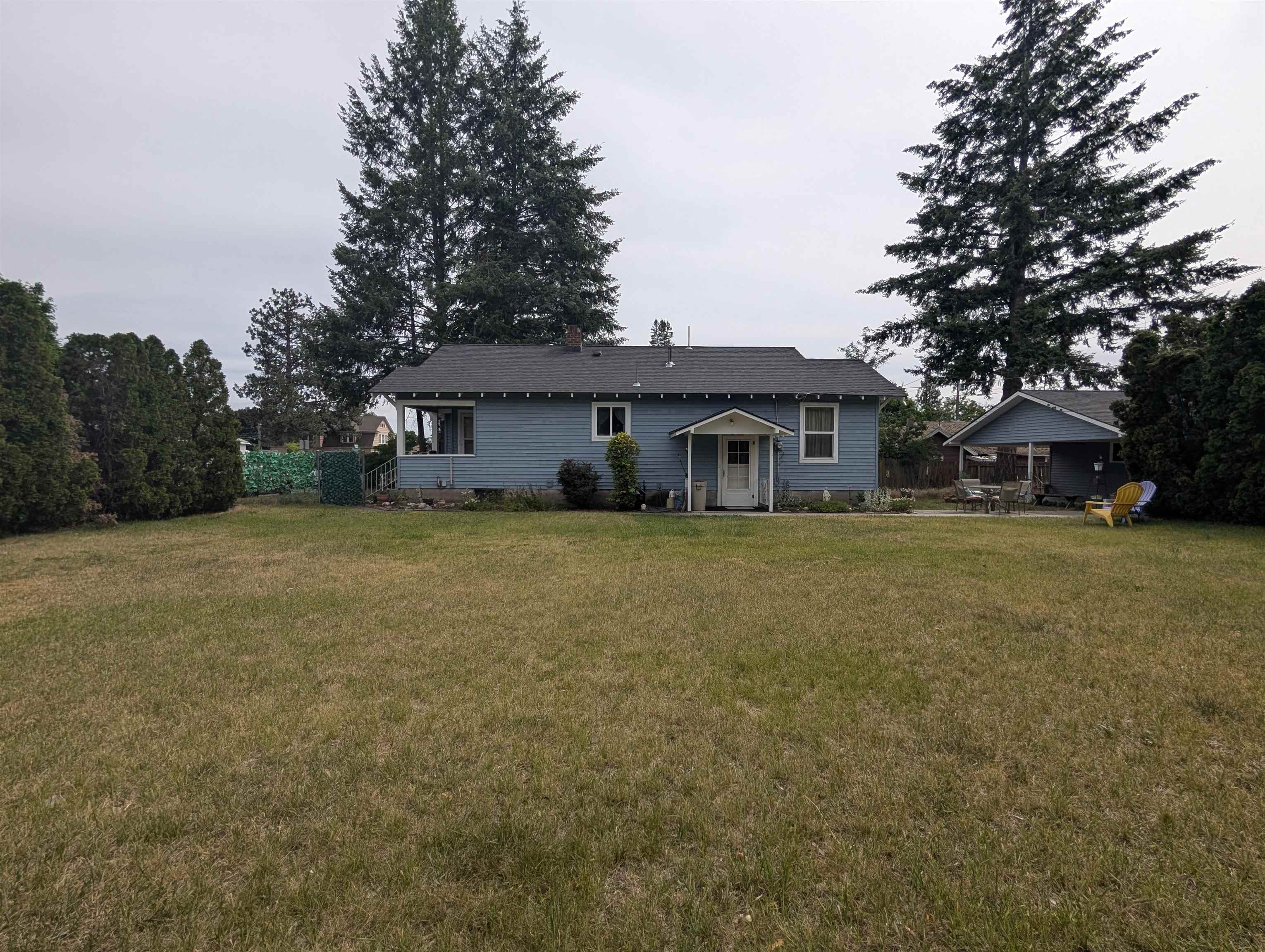 4511 N Maple St - Photo 18