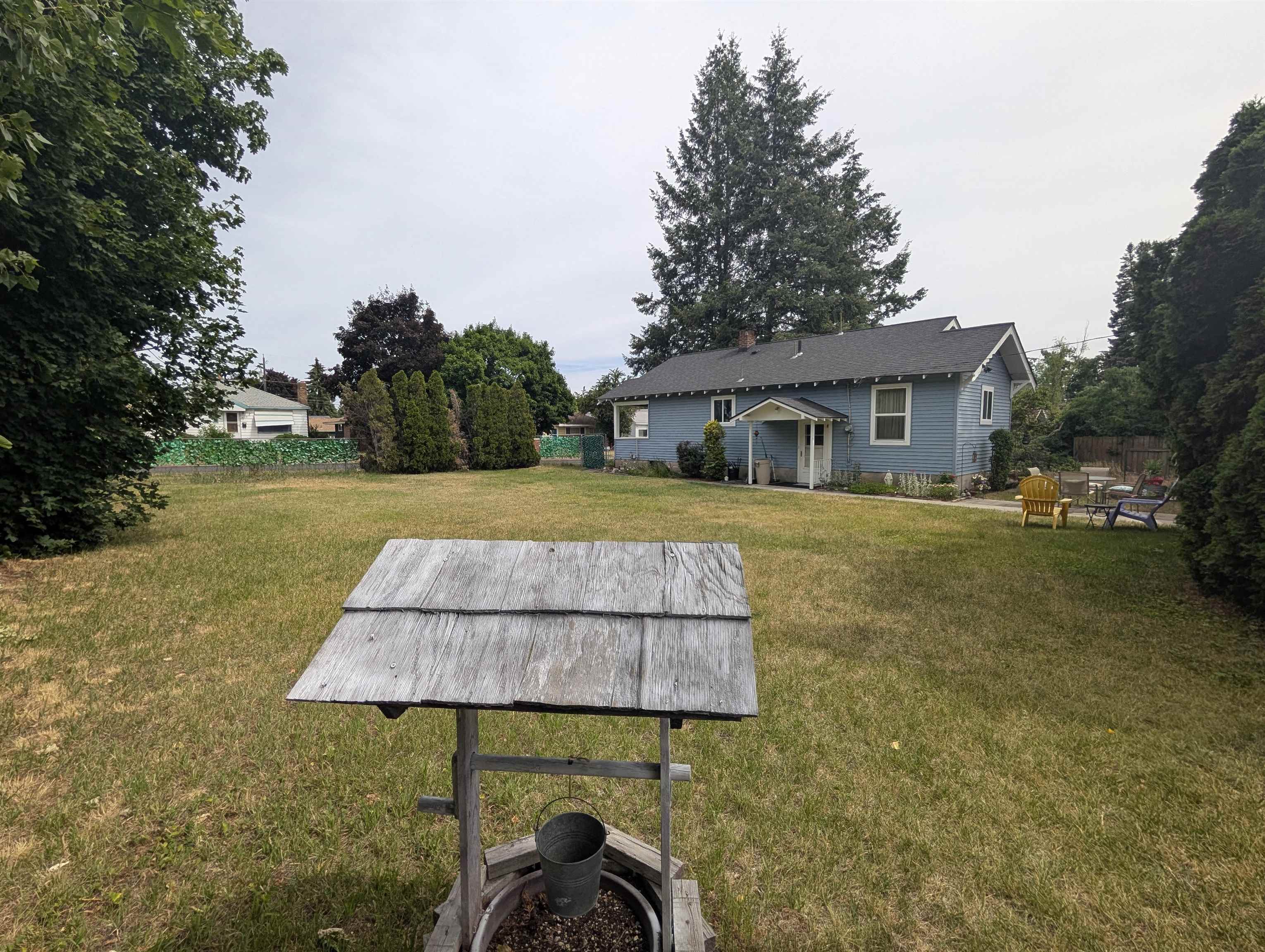 4511 N Maple St - Photo 21