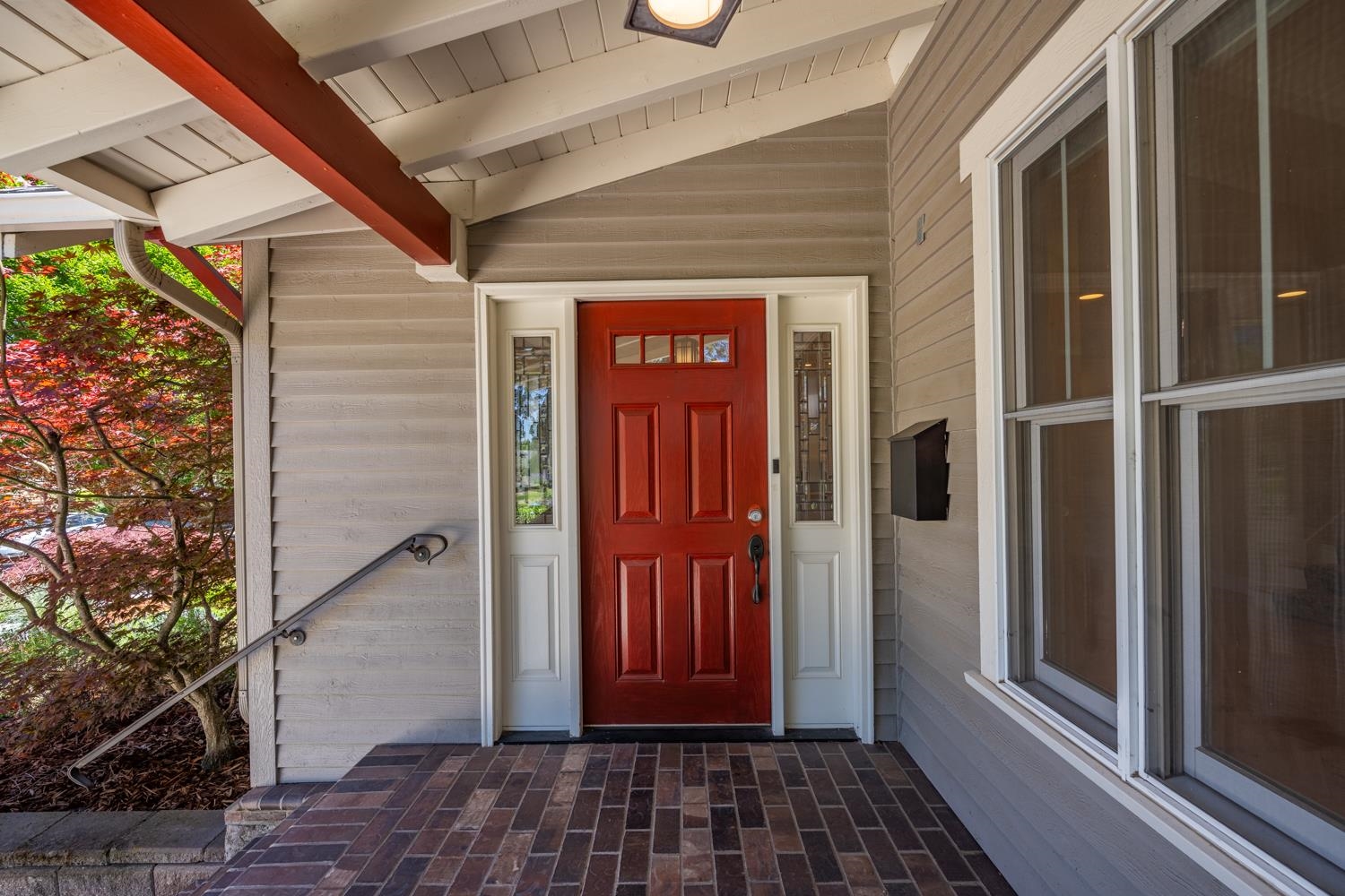 107 W 18TH Ave - Photo 5