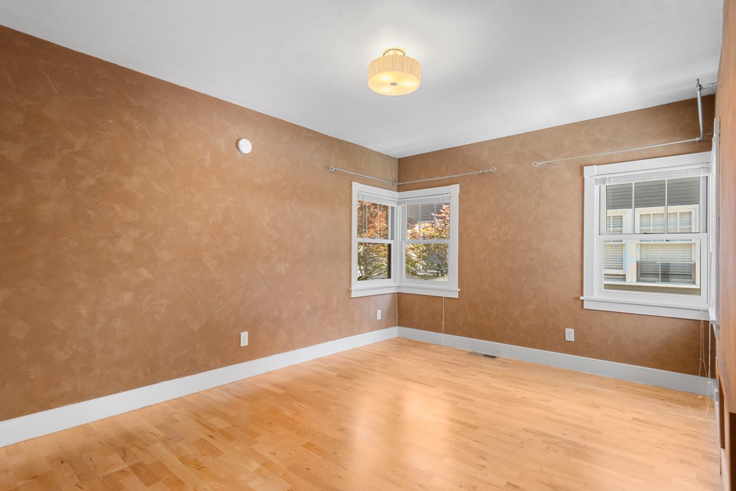 107 W 18TH Ave - Photo 22