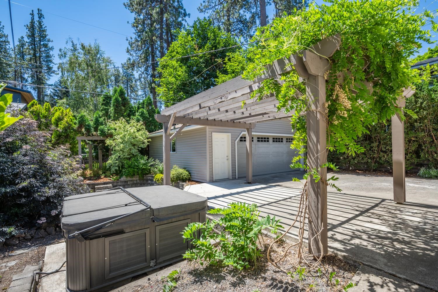 107 W 18TH Ave - Photo 45