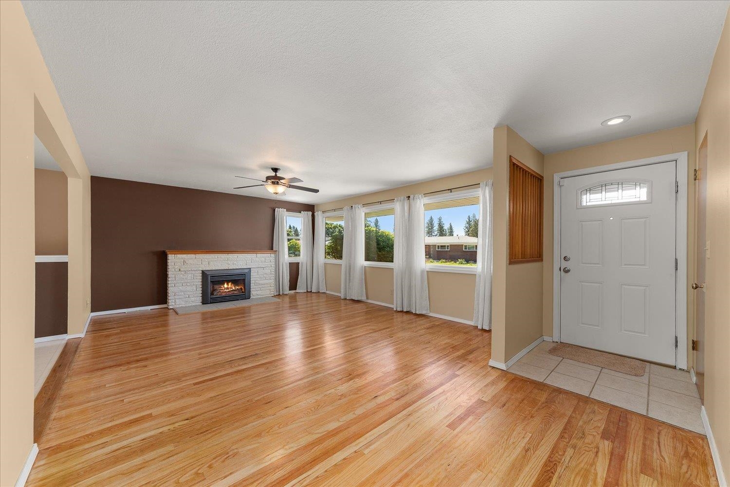 3320 W Rosewood Ave - Photo 3