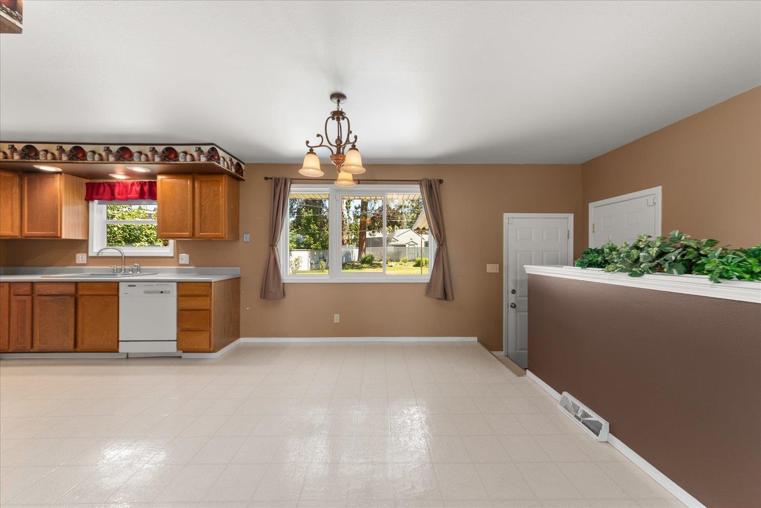 3320 W Rosewood Ave - Photo 8