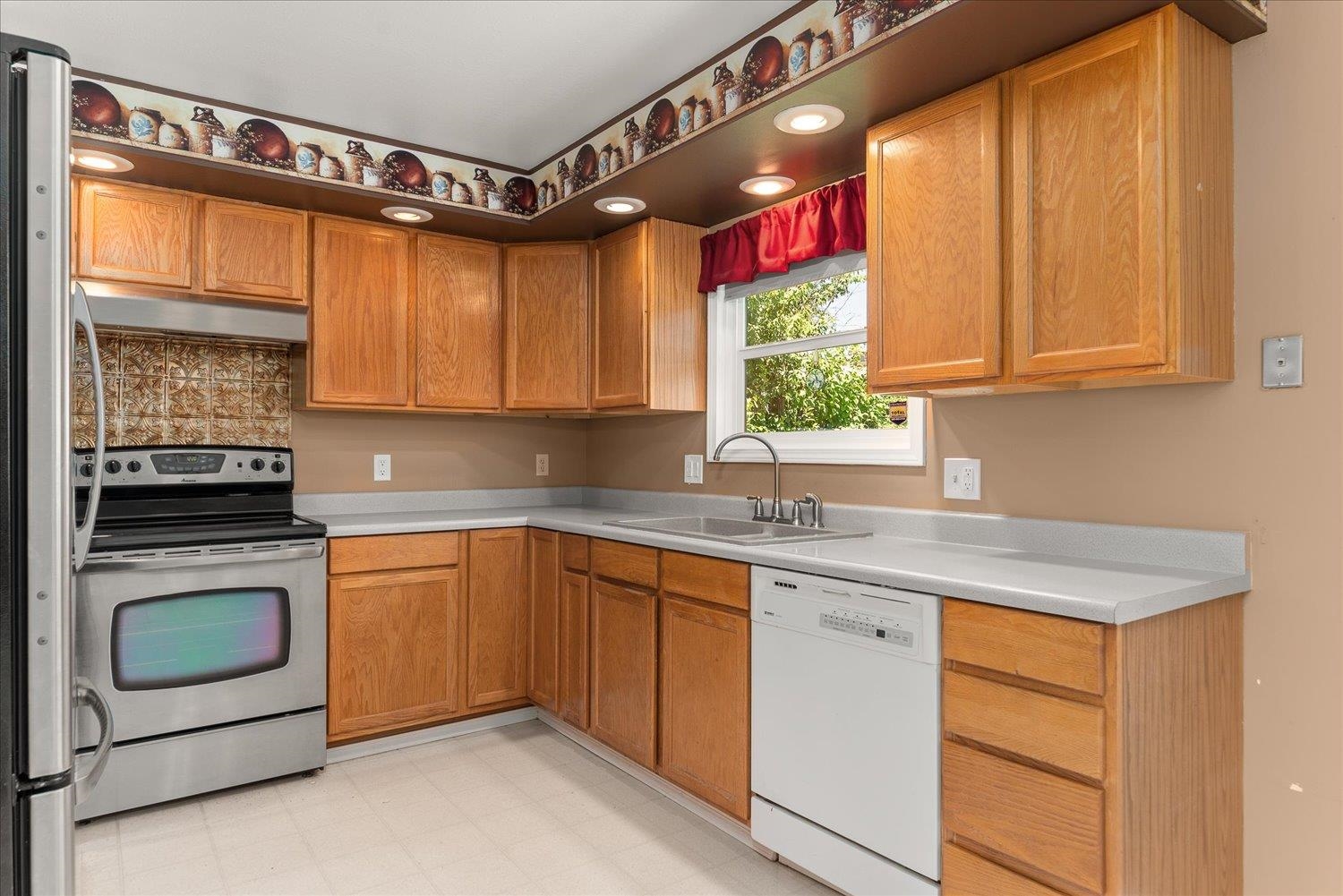 3320 W Rosewood Ave - Photo 11