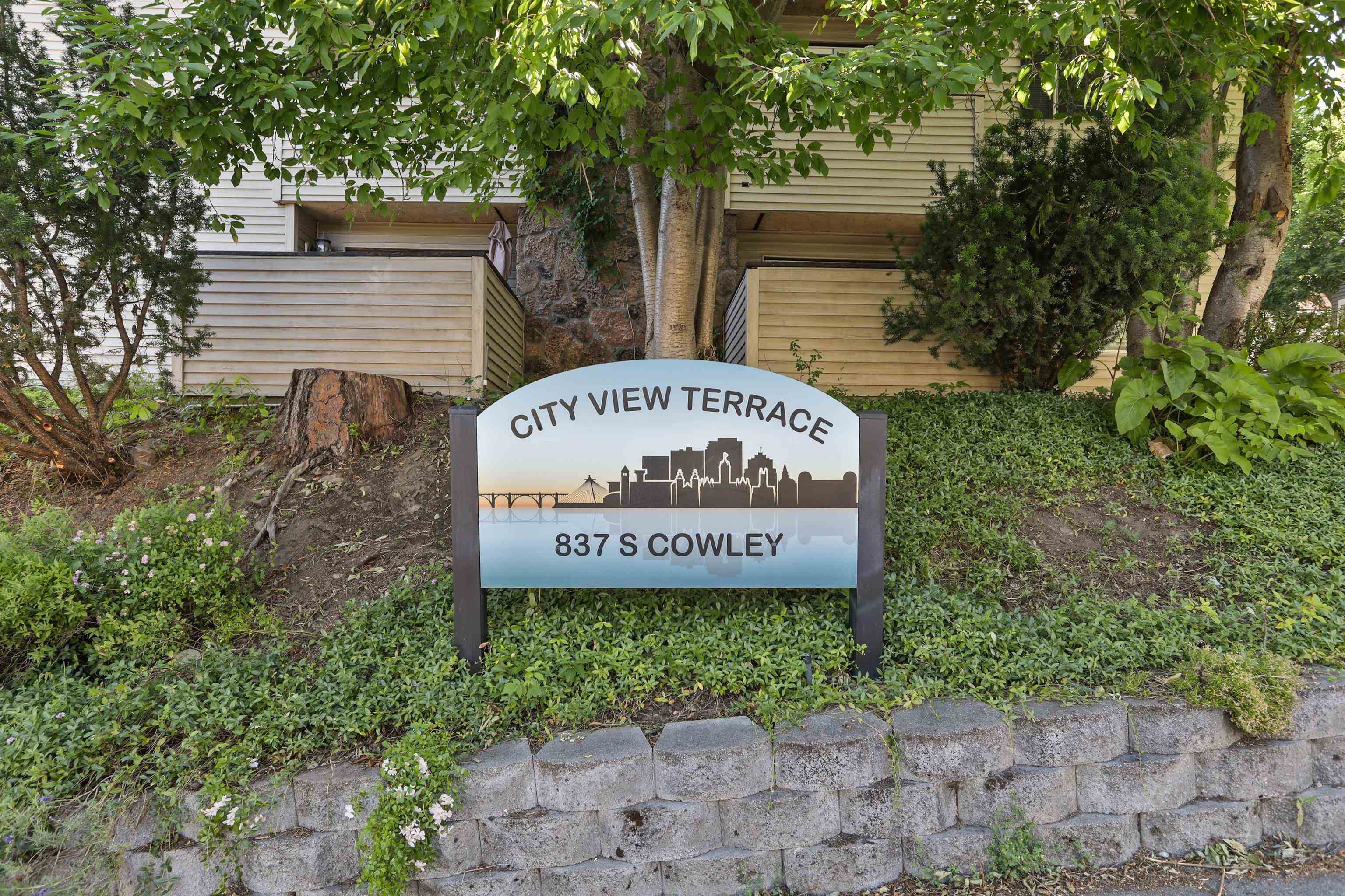 837 S Cowley St - Photo 2