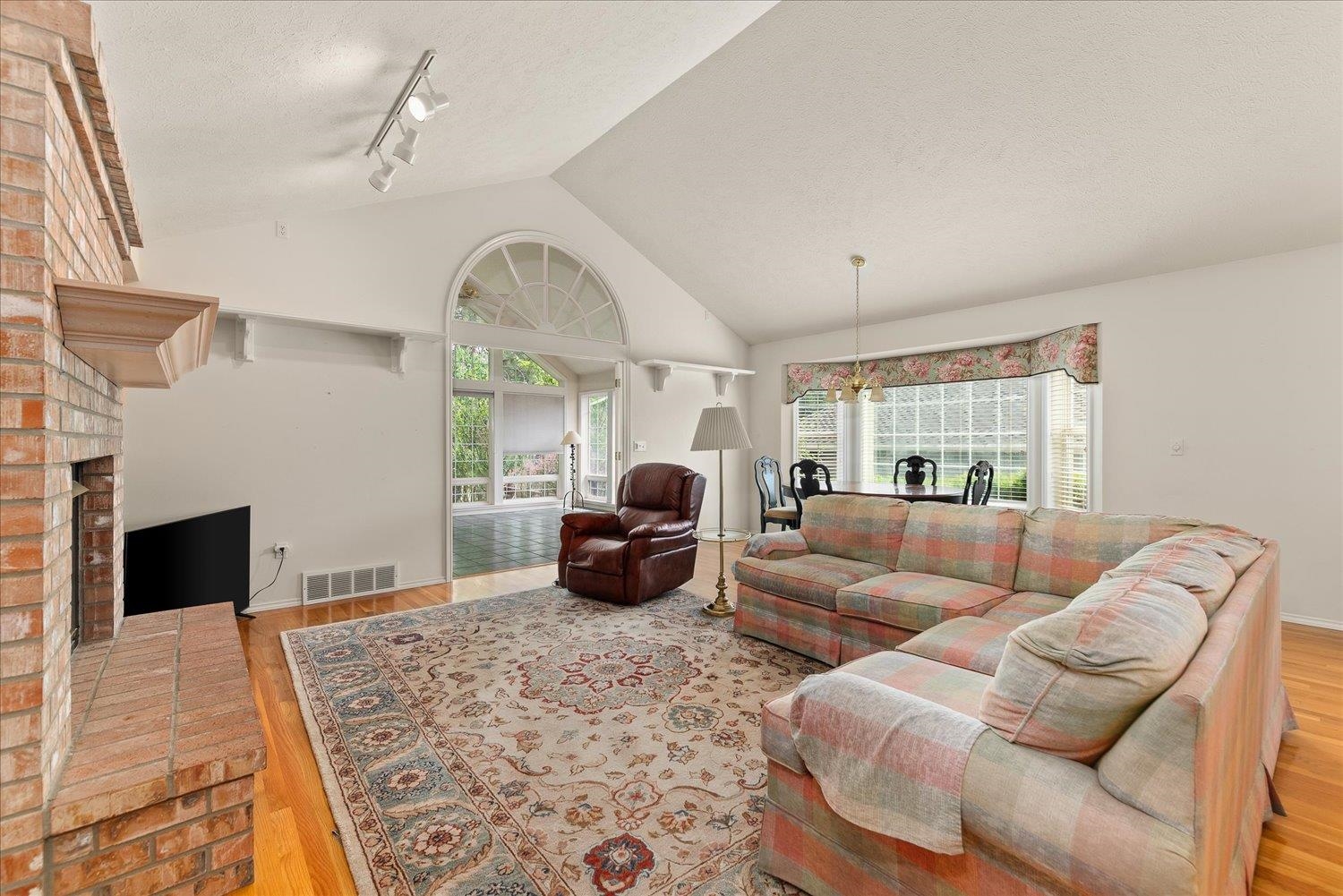 518 N Dunbarton Oaks Ln - Photo 17