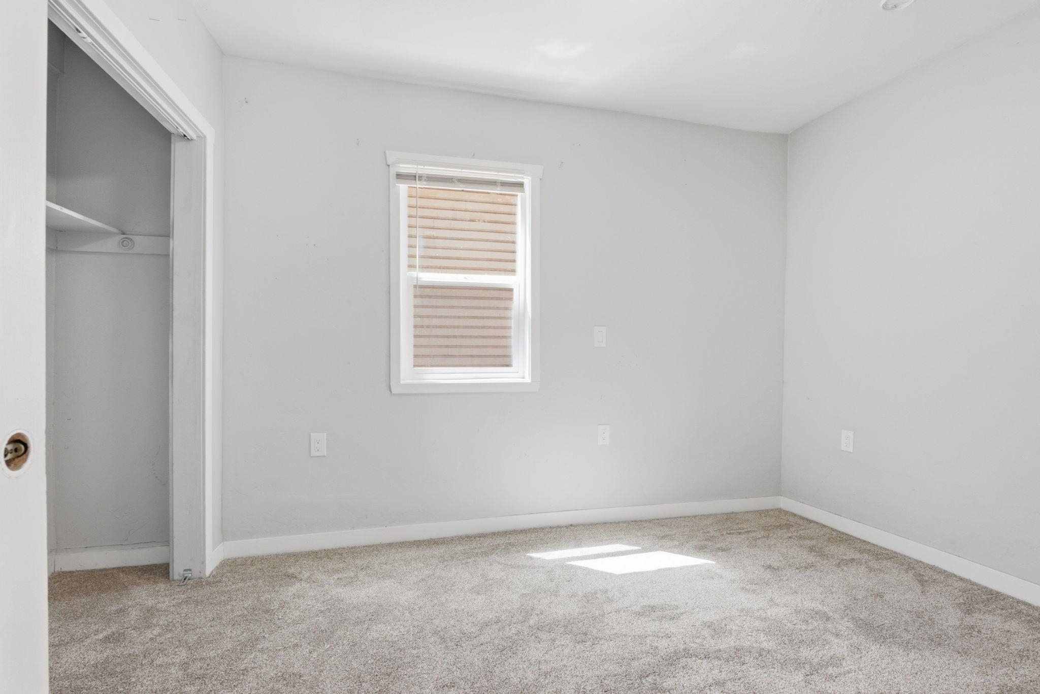 607 S Hatch St - Photo 11
