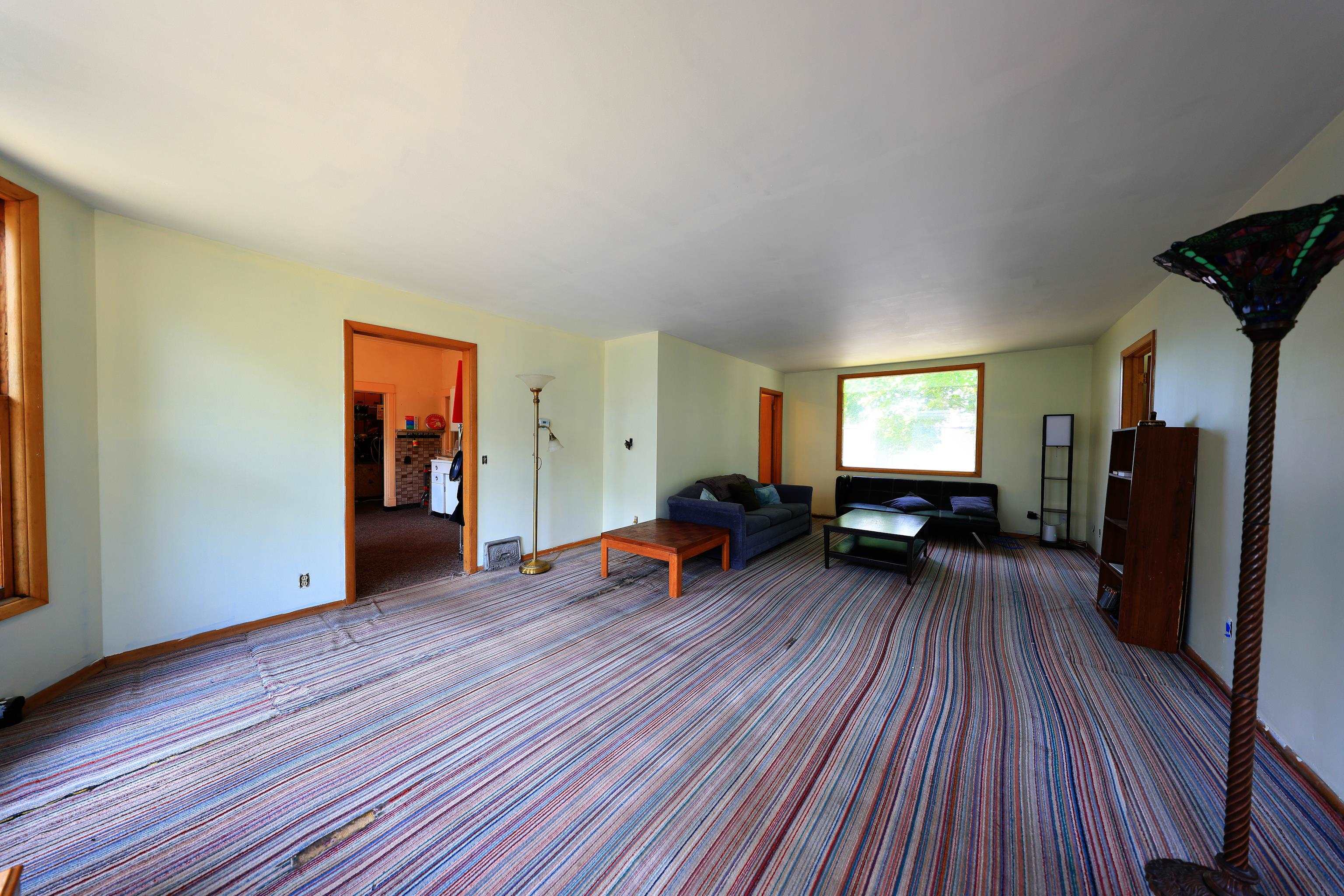 1307 W Spofford Ave - Photo 6