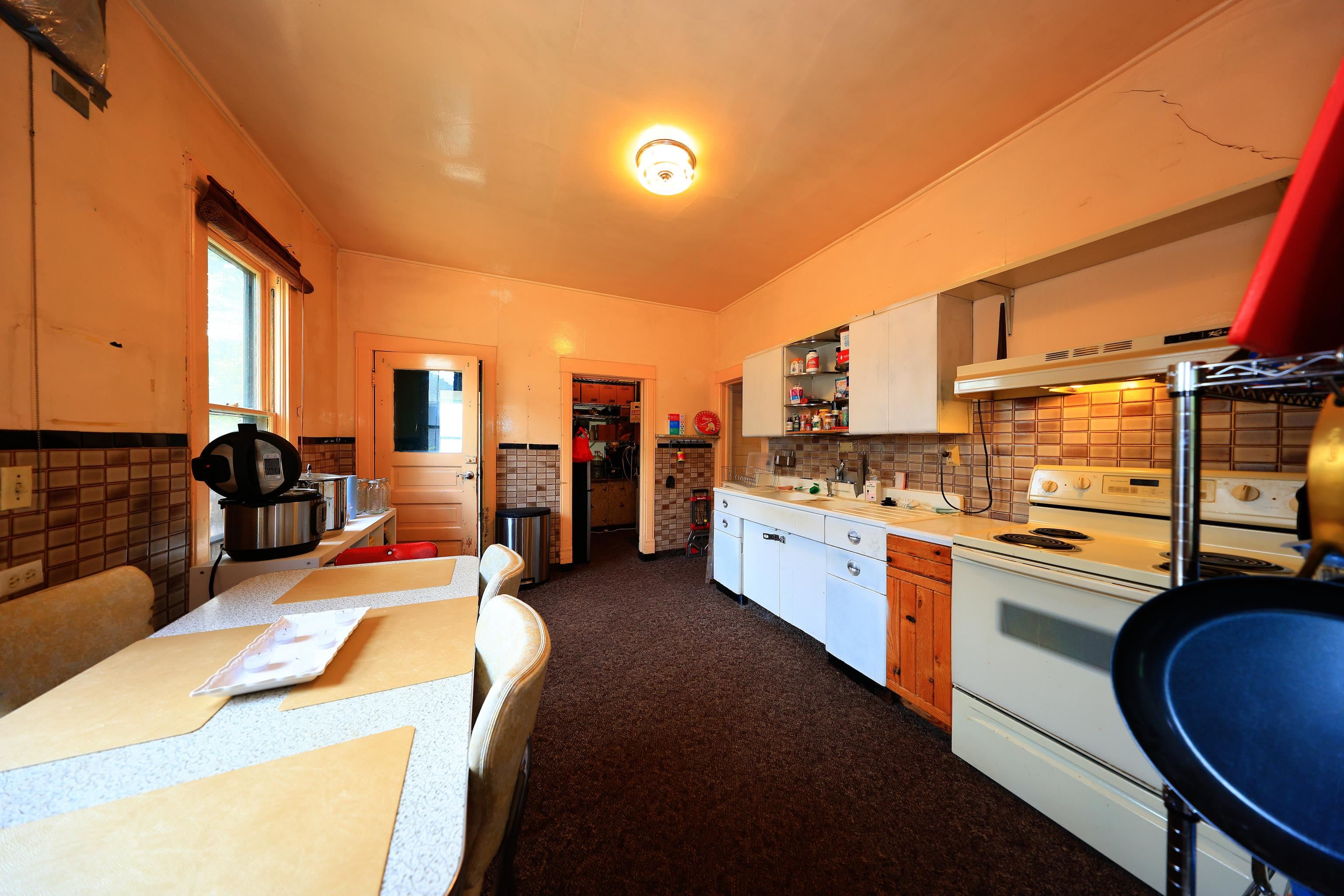 1307 W Spofford Ave - Photo 8