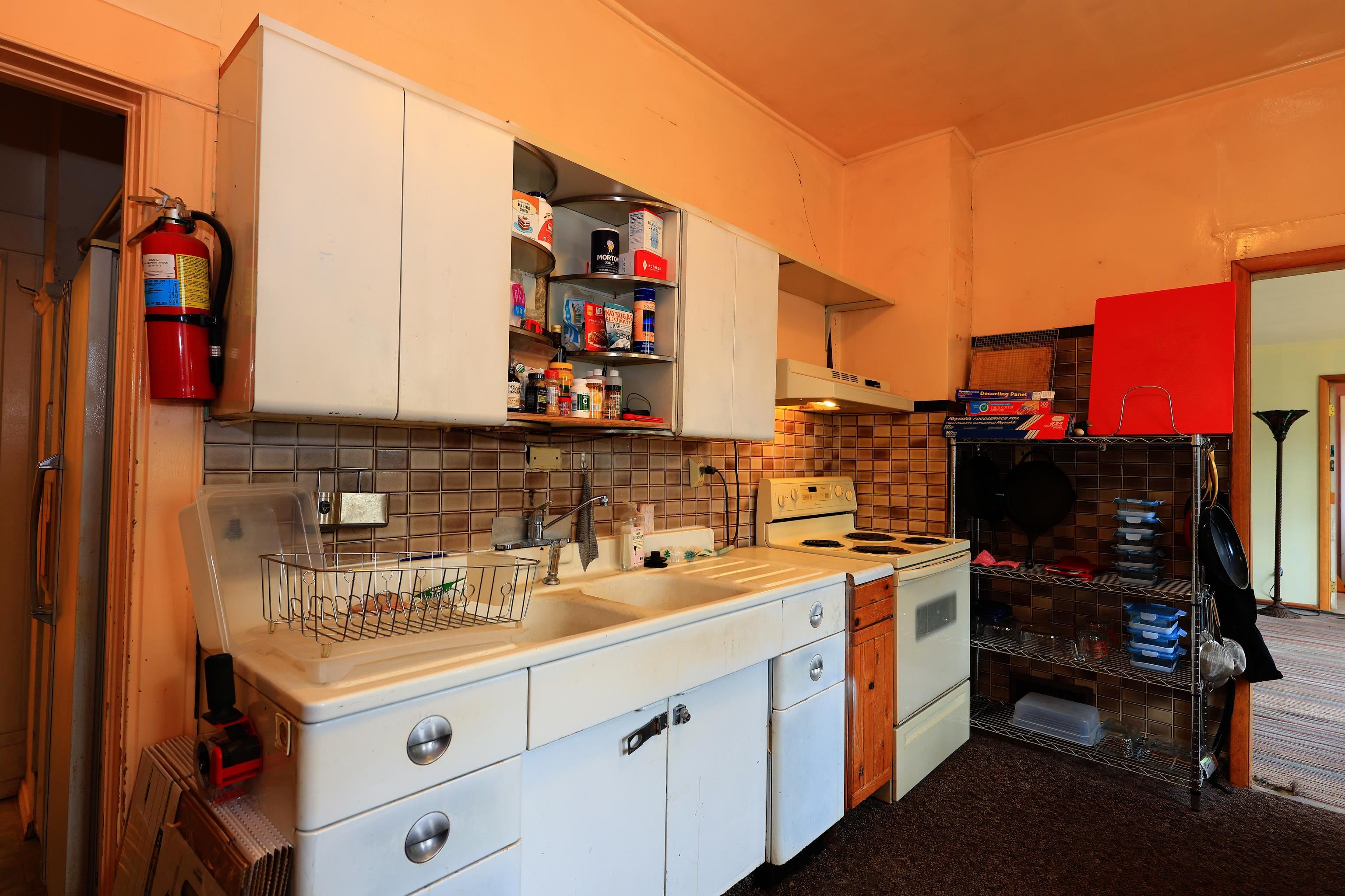 1307 W Spofford Ave - Photo 10