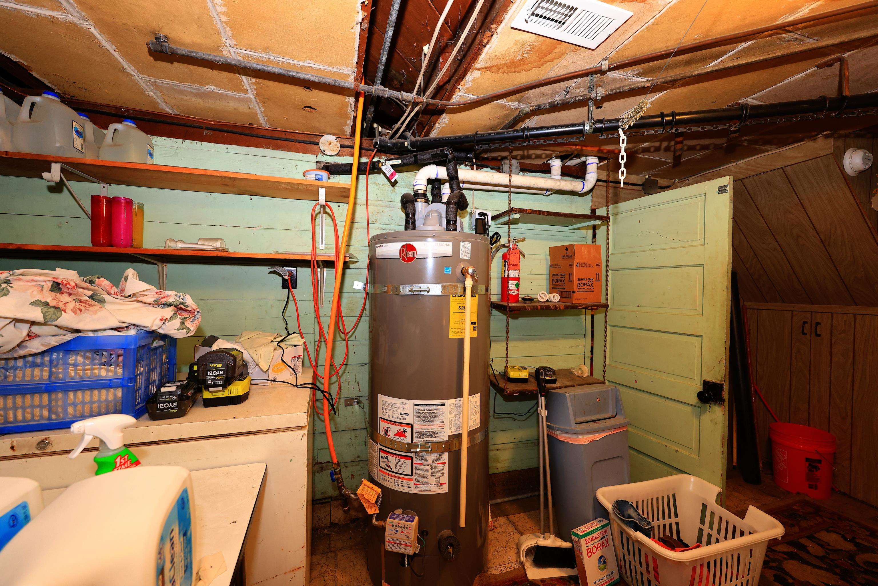 1307 W Spofford Ave - Photo 47