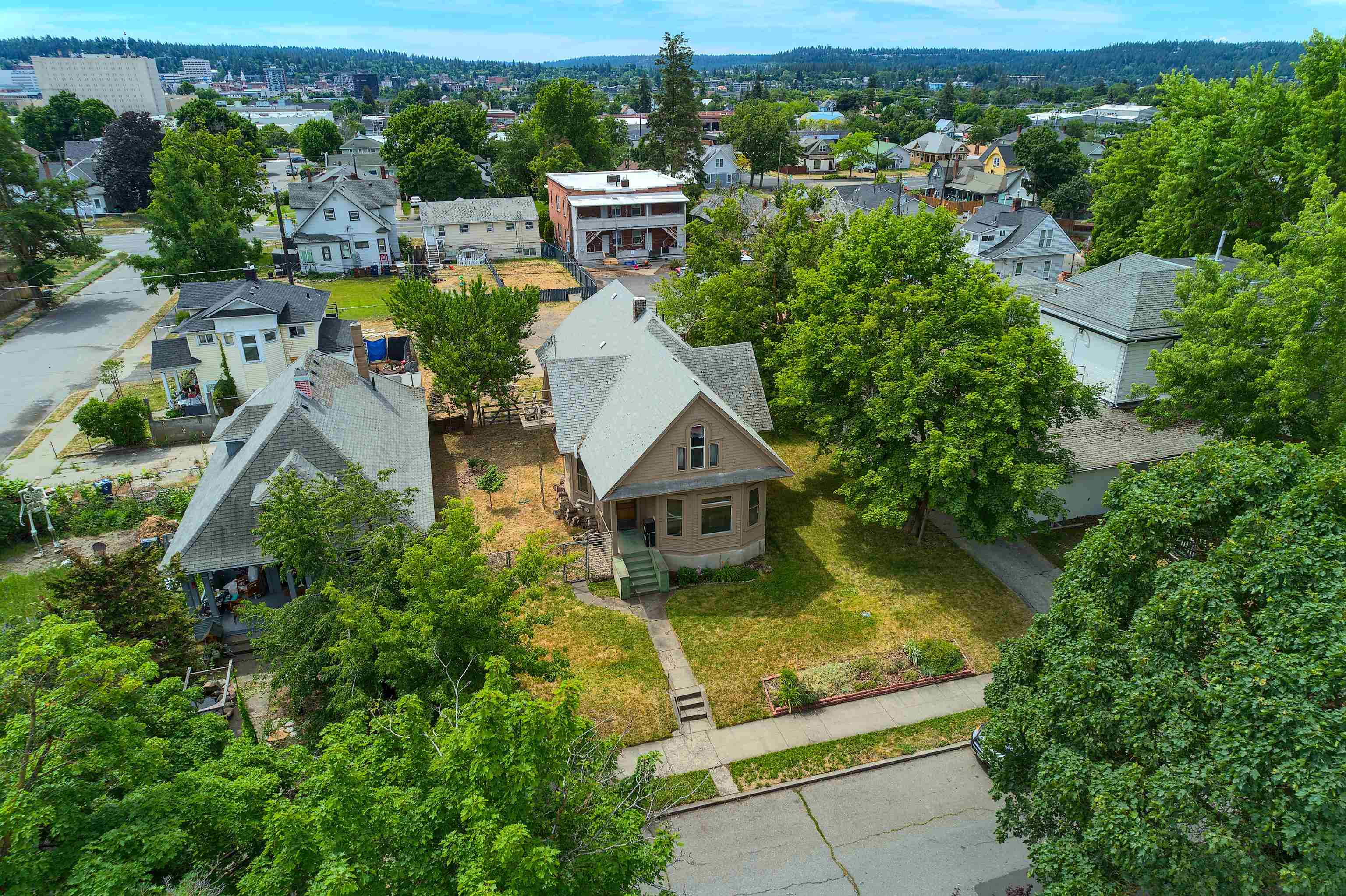 1307 W Spofford Ave - Photo 44