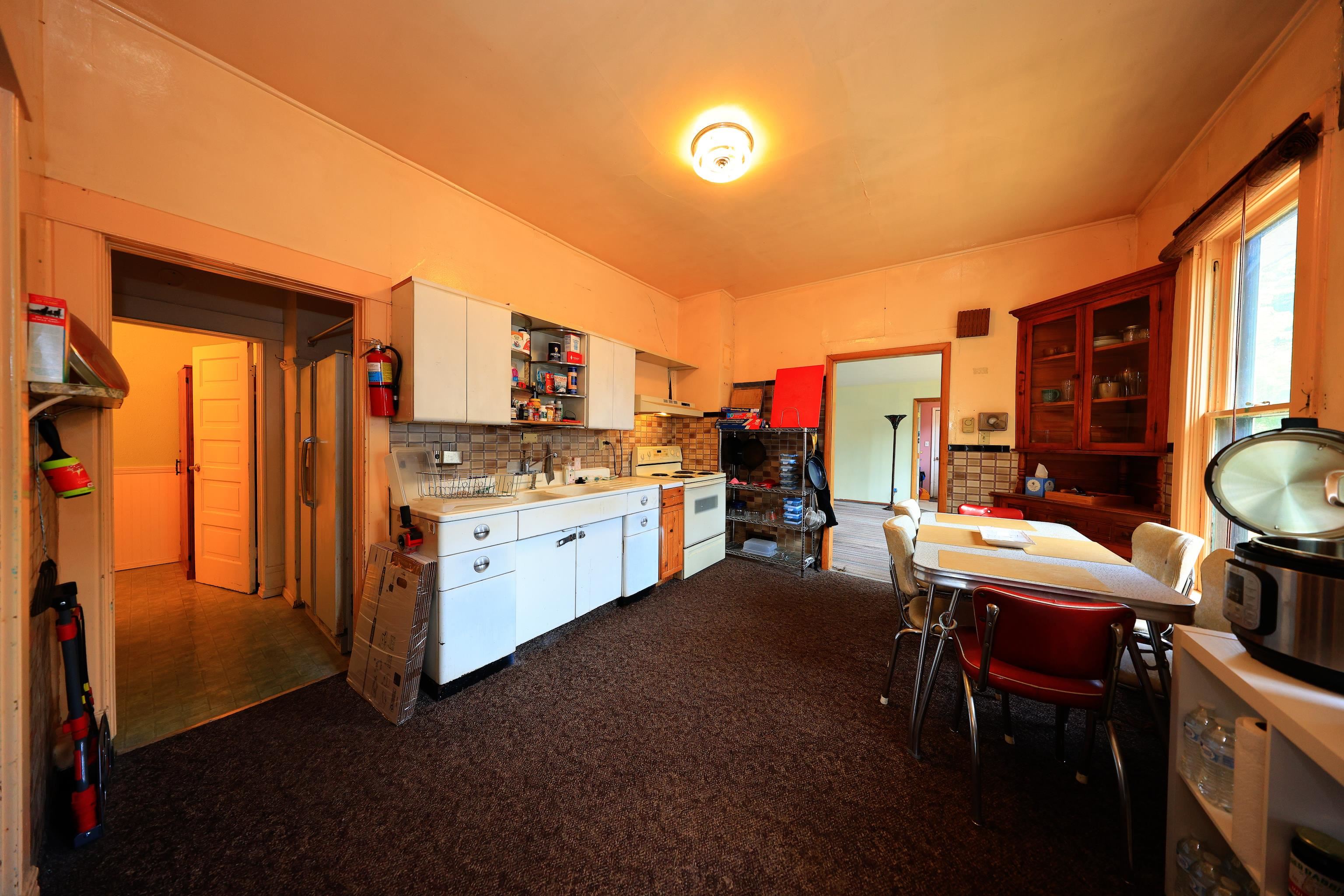 1307 W Spofford Ave - Photo 9