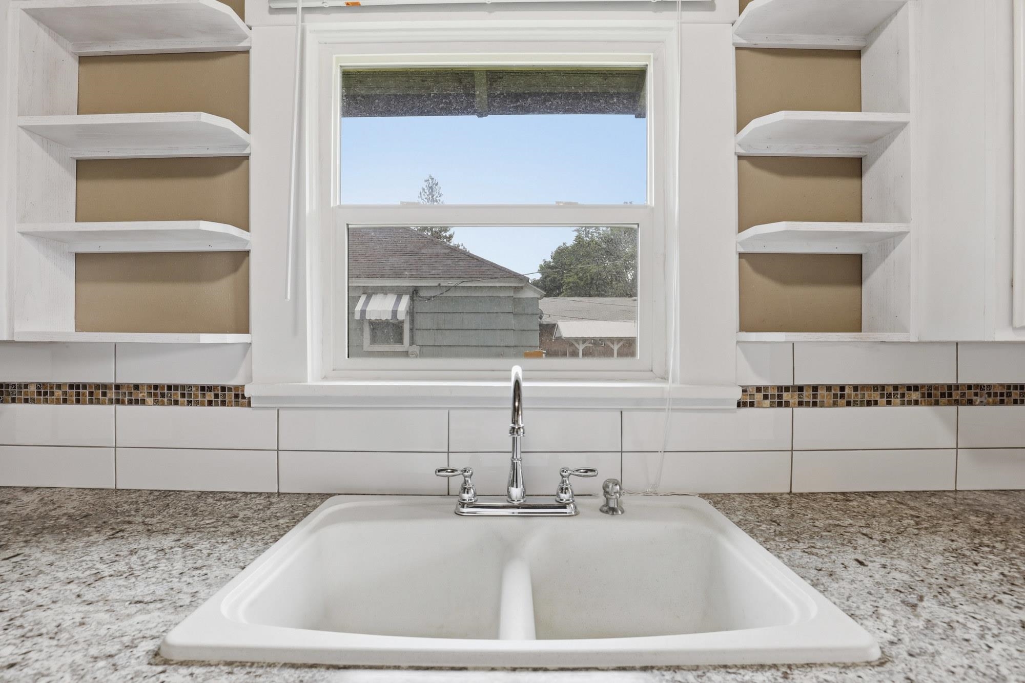 517 W Garland Ave - Photo 10