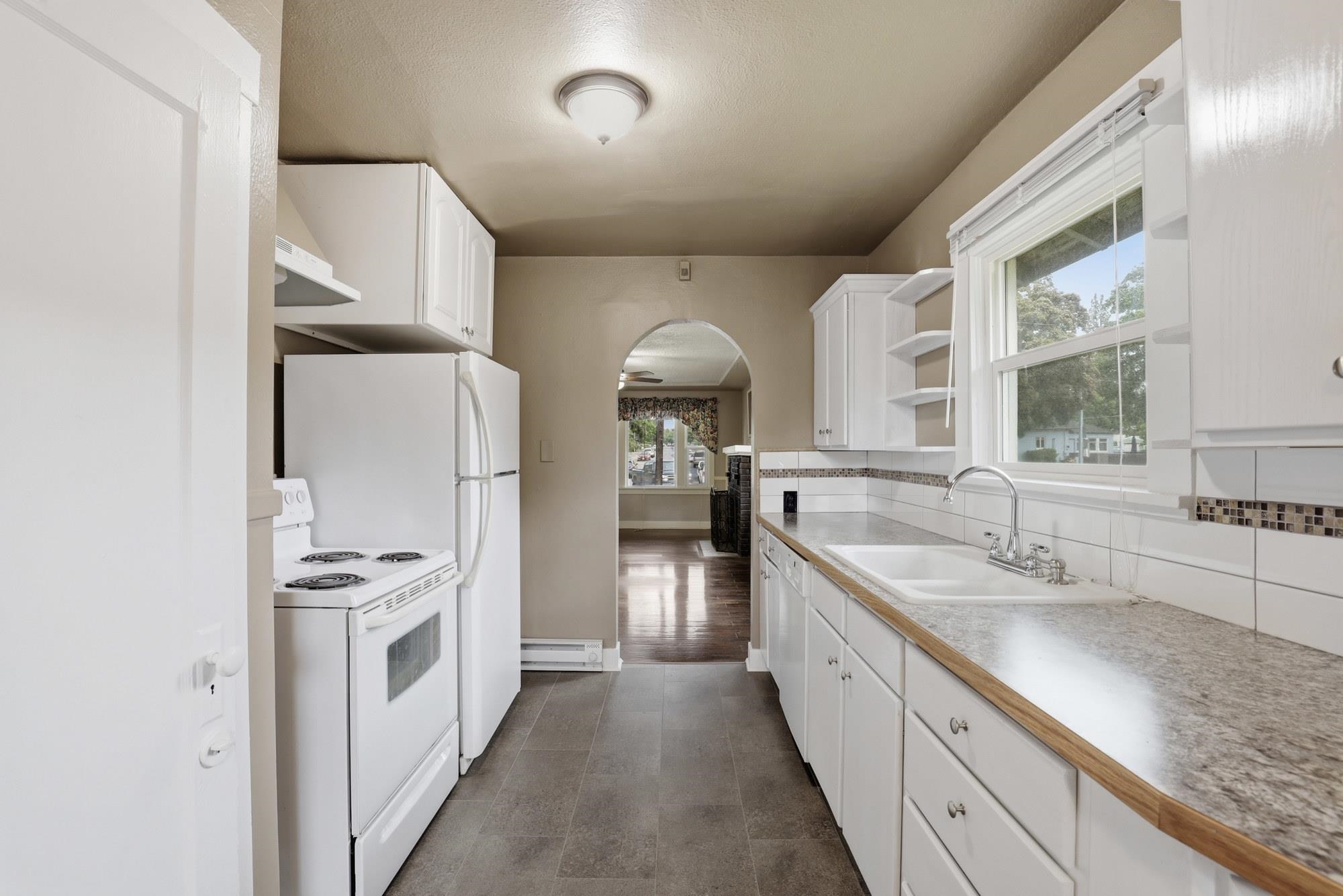 517 W Garland Ave - Photo 13