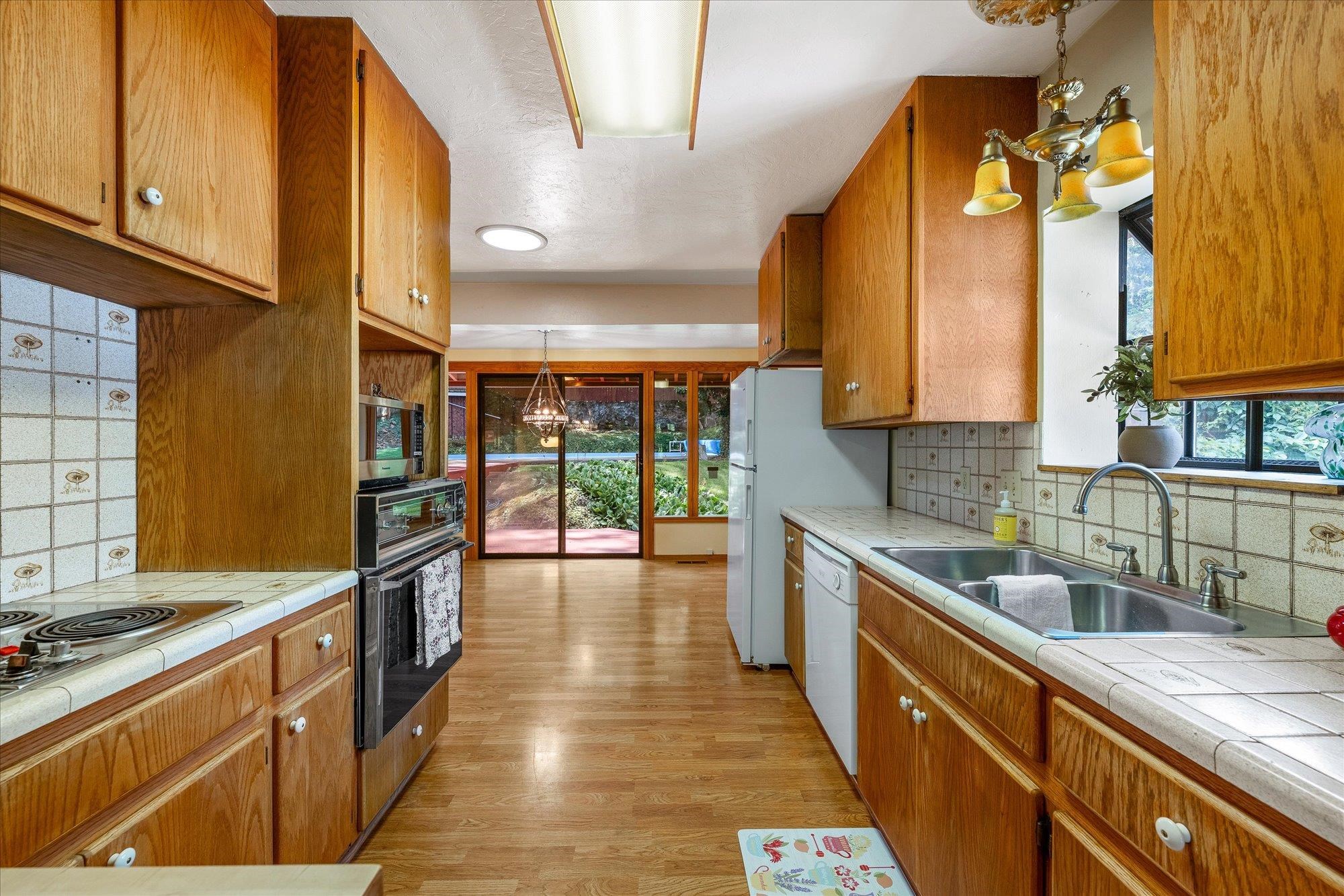 1204 E 18th Ave - Photo 23