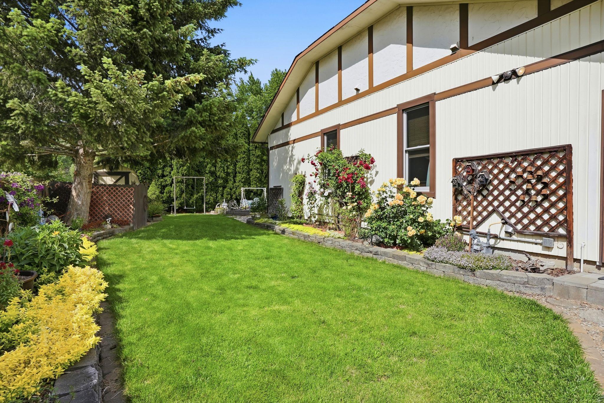 13823 E Crown Ave - Photo 29