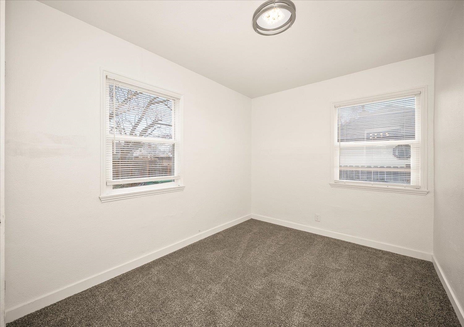10124 N Whittier St - Photo 8