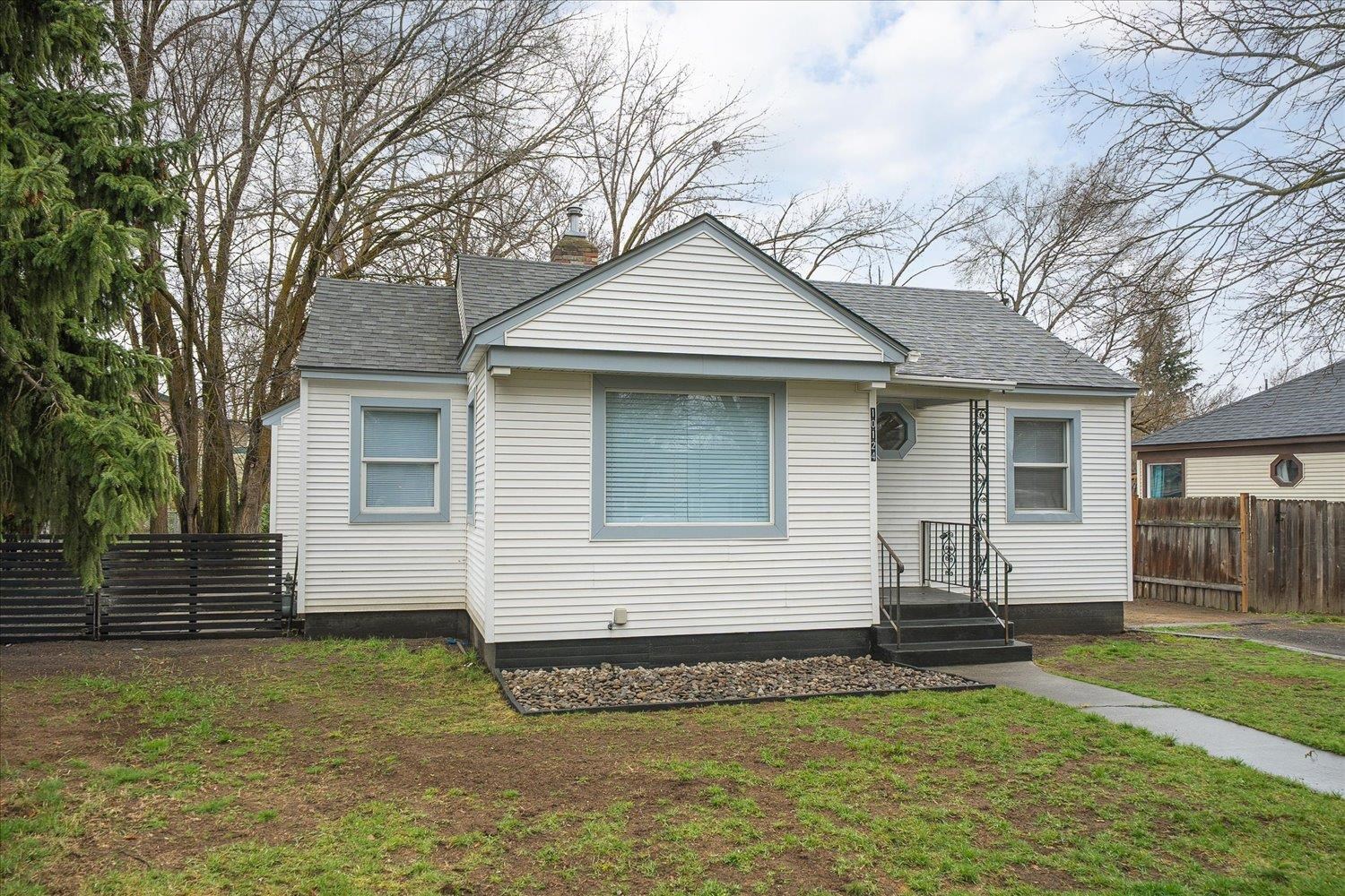 10124 N Whittier St - Photo 1