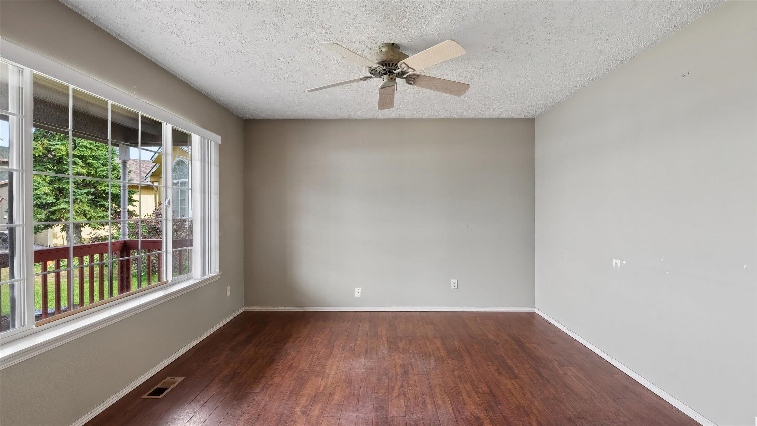 1402 E Houghton Ct - Photo 5