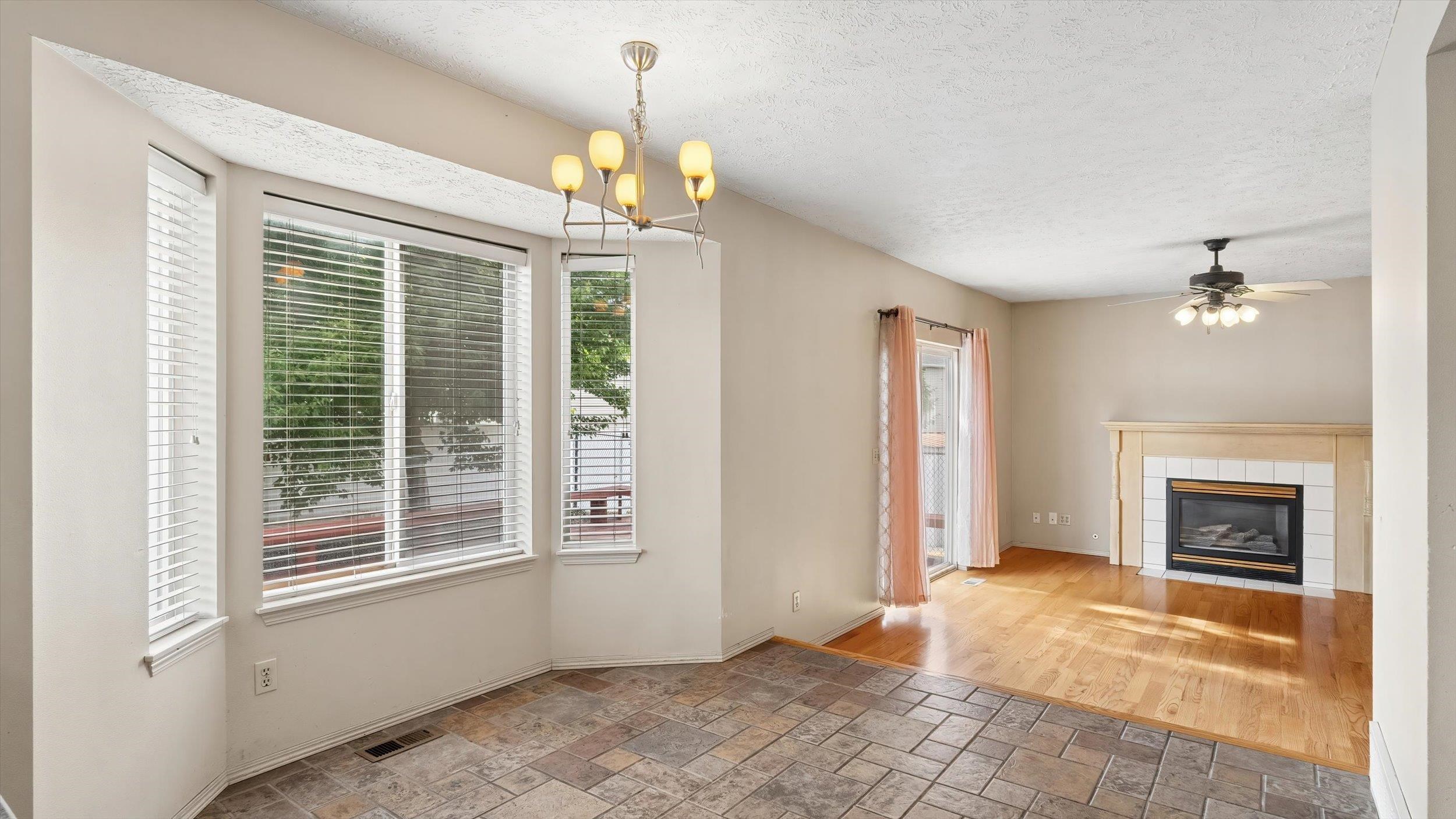 1402 E Houghton Ct - Photo 8