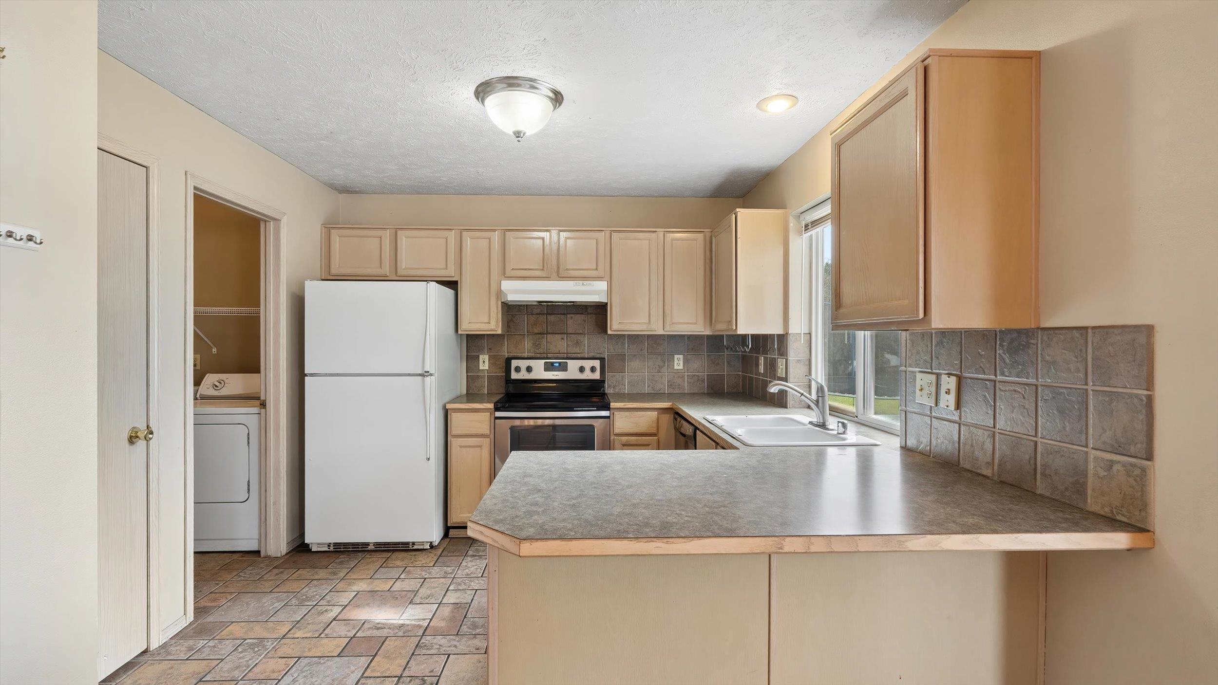 1402 E Houghton Ct - Photo 13