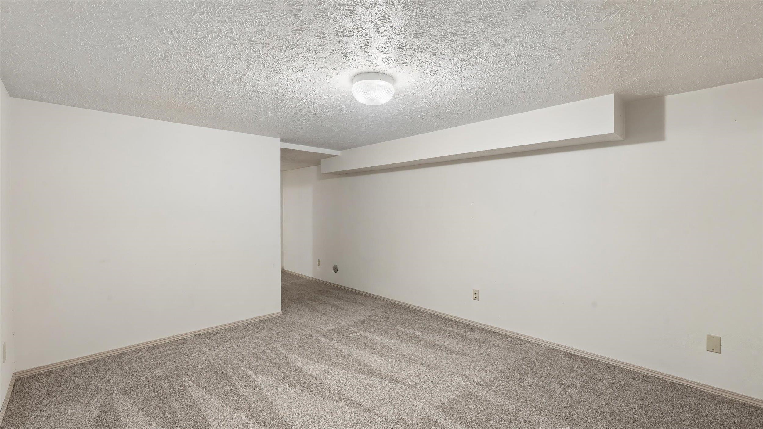 1402 E Houghton Ct - Photo 25