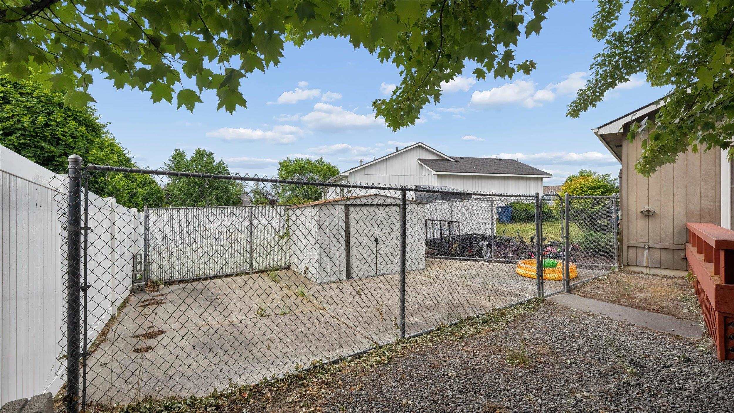 1402 E Houghton Ct - Photo 33