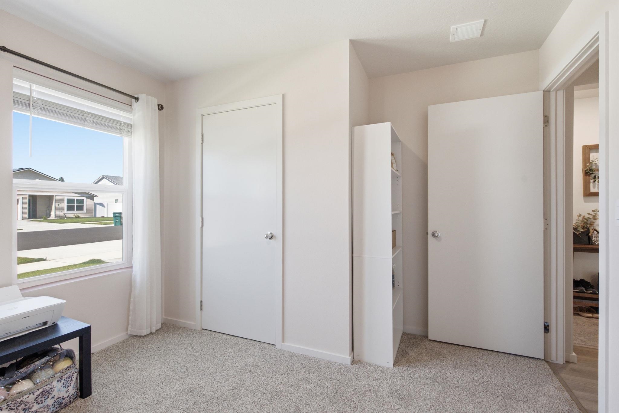 1712 E B St - Photo 8