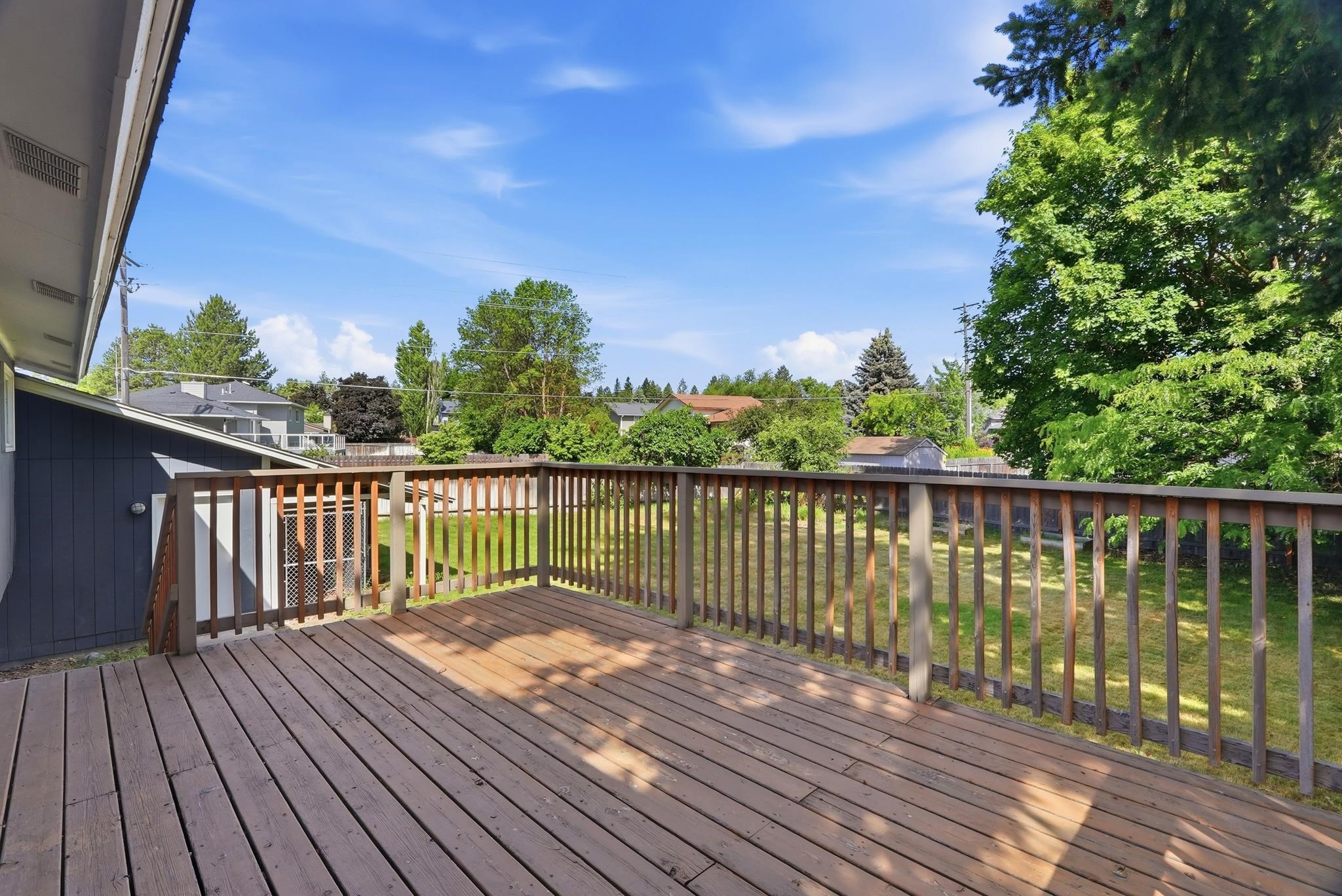 2205 E 49th Ave - Photo 30
