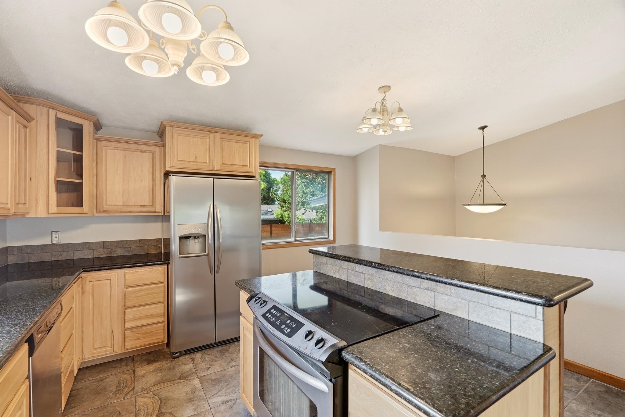 2205 E 49th Ave - Photo 12