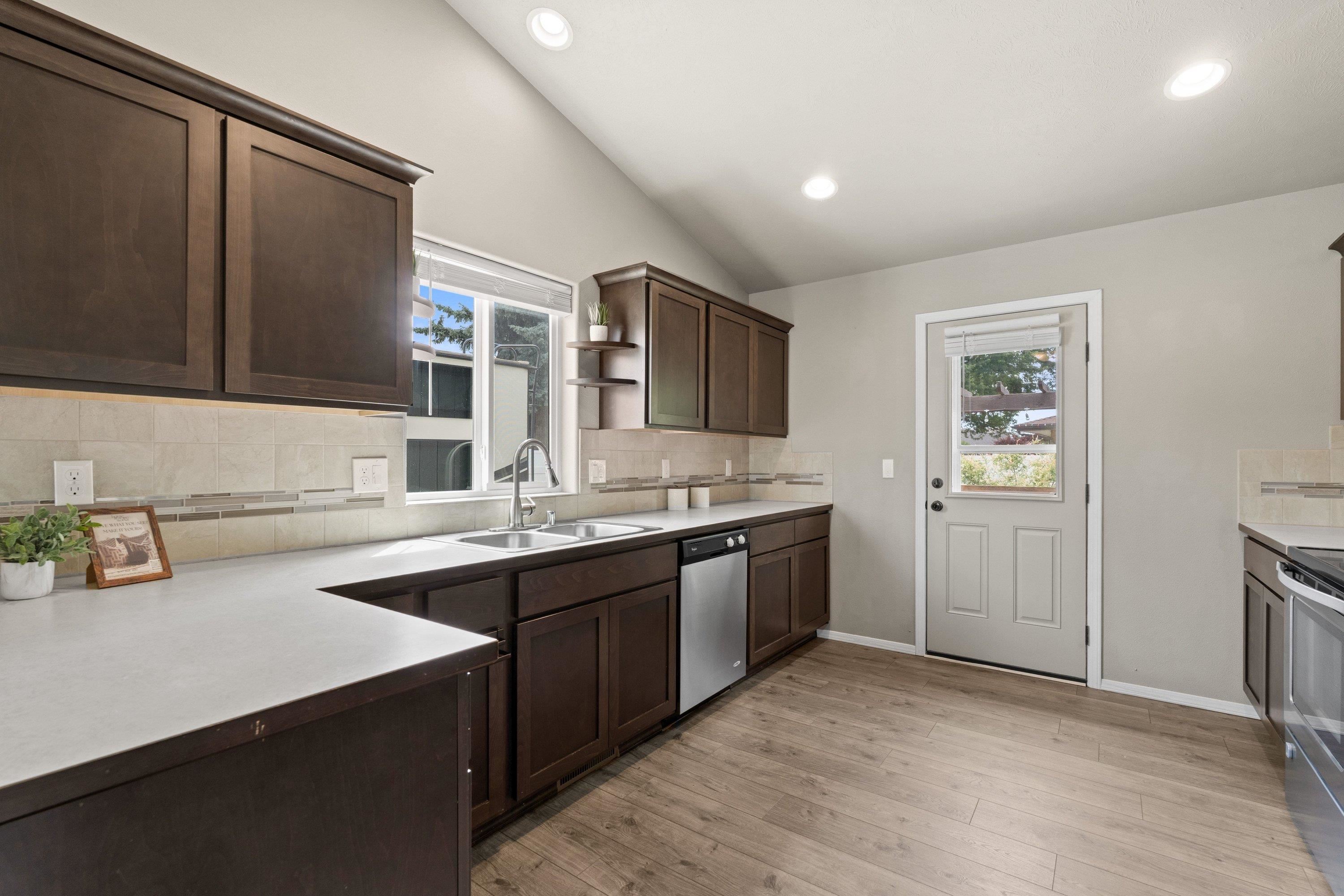3715 W Dawn Ave - Photo 14