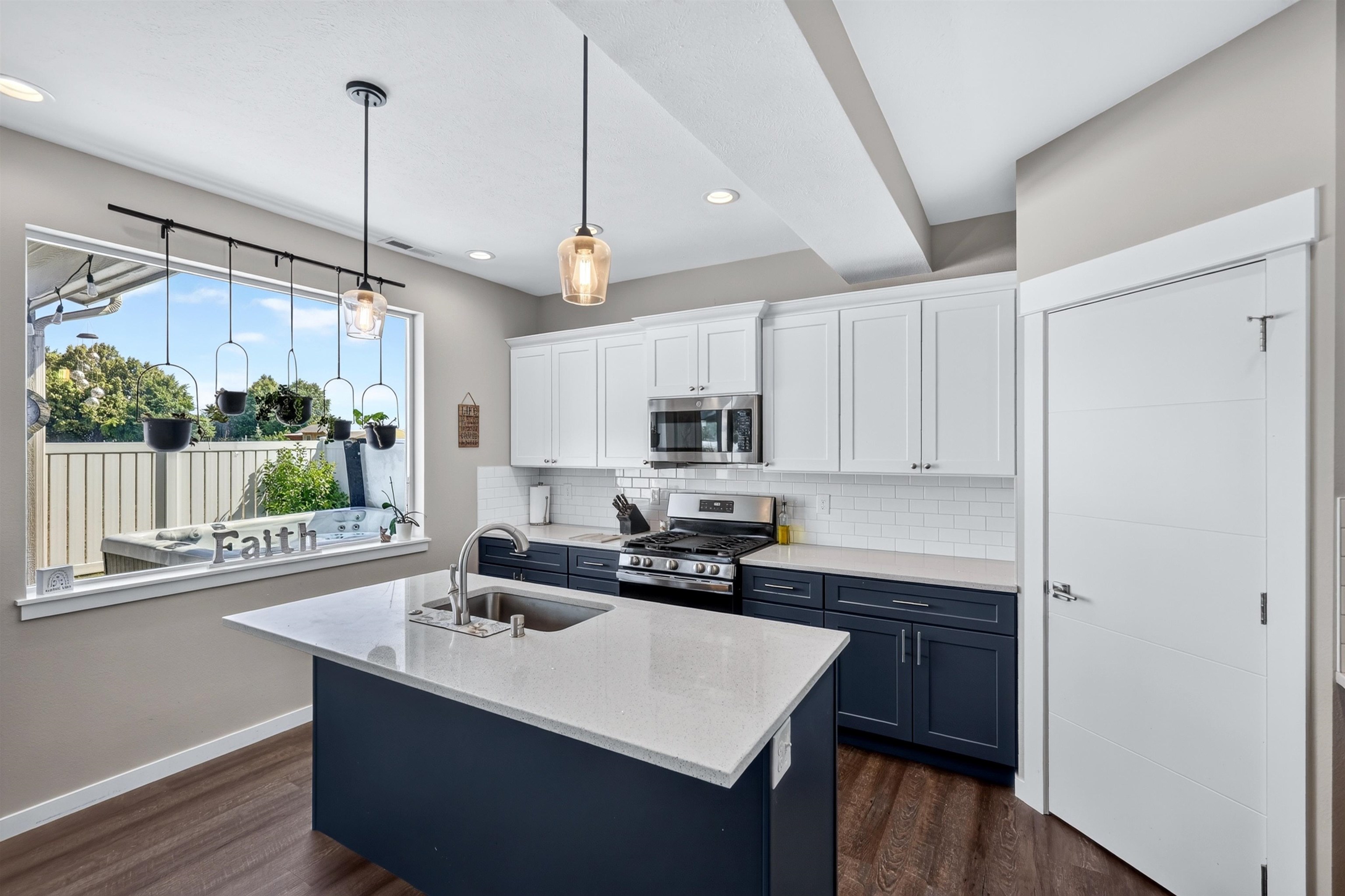 1922 W Lavender Ave - Photo 10