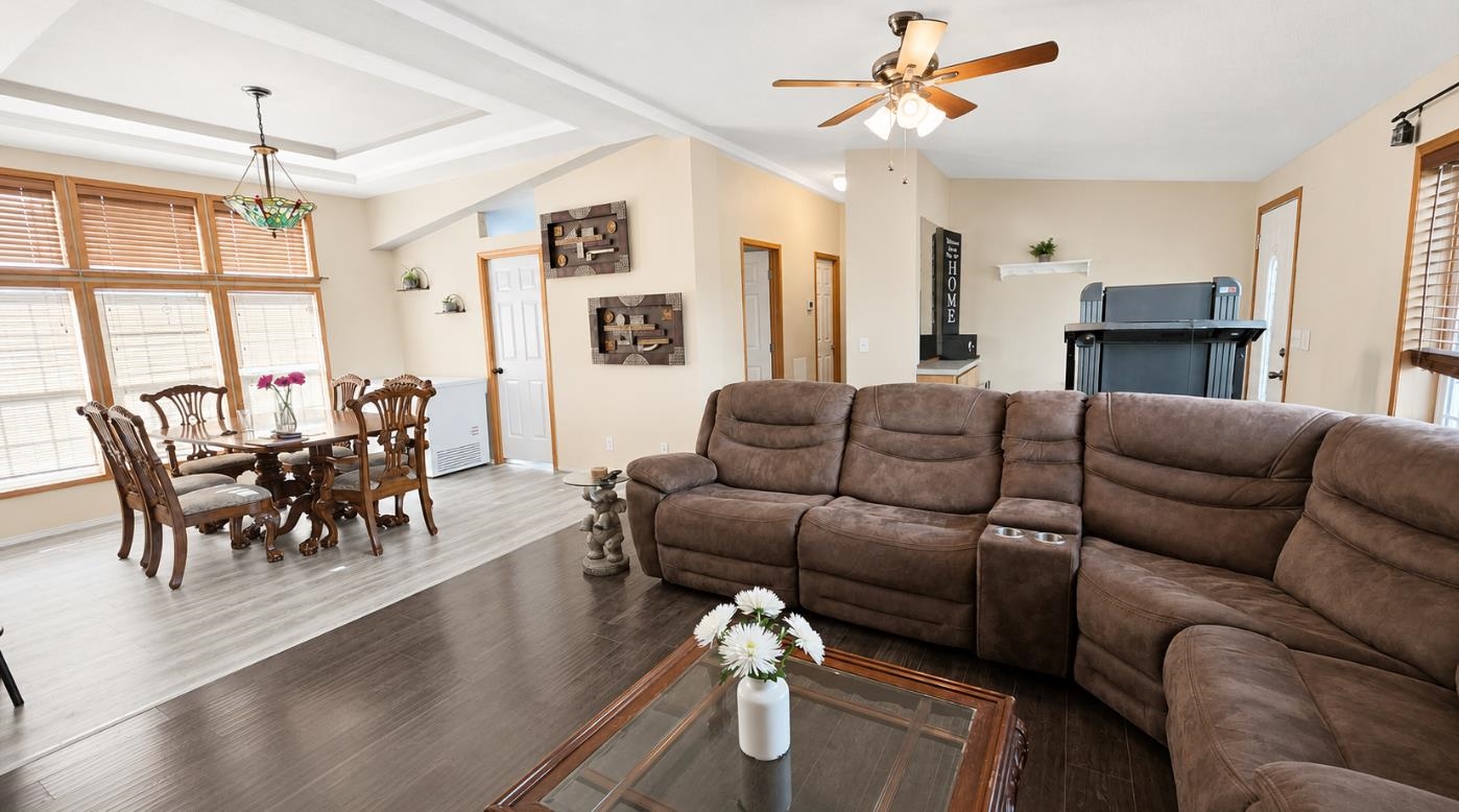 4462 N Swenson Rd - Photo 3