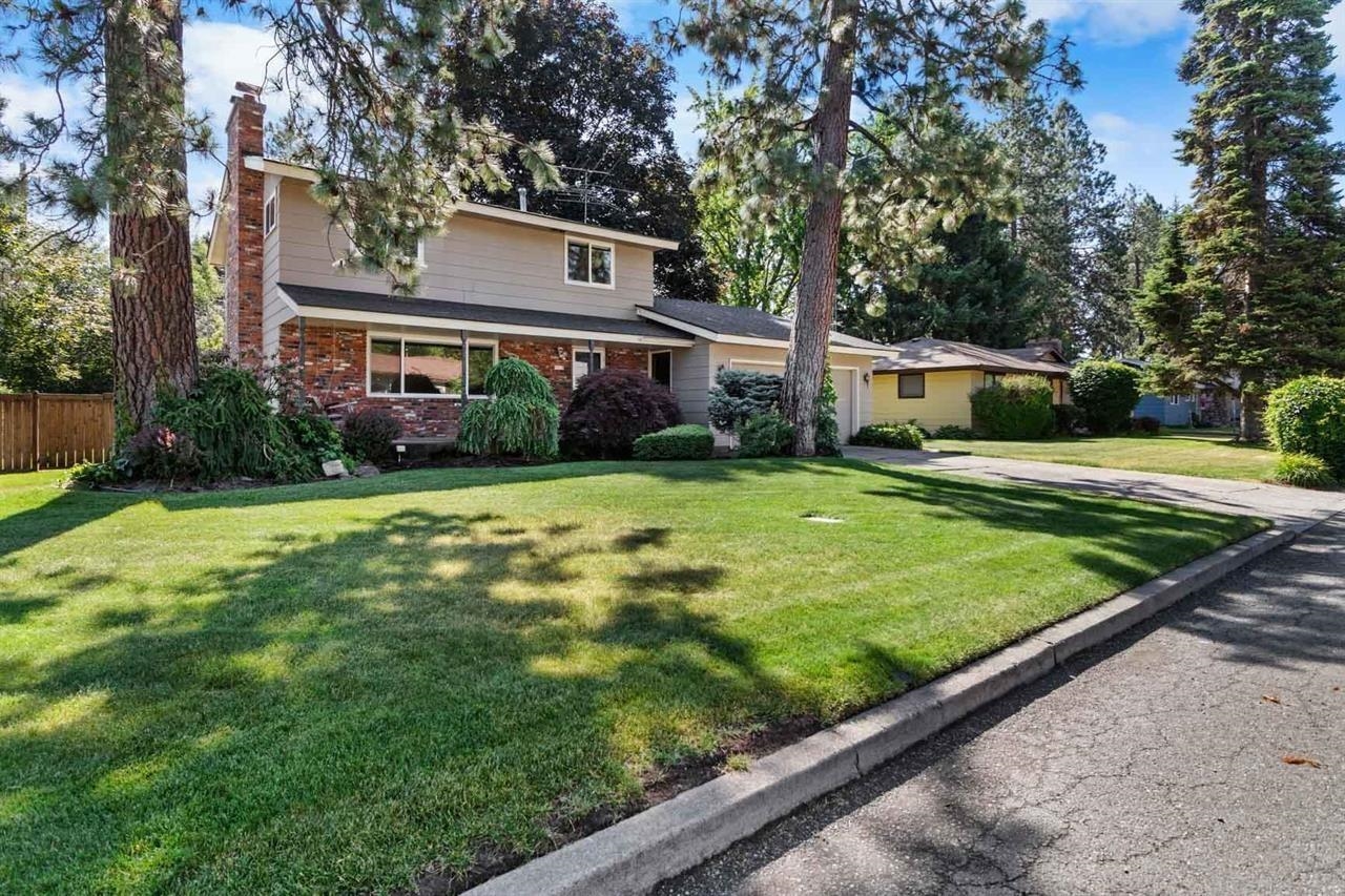9518 N Normandie St - Photo 2