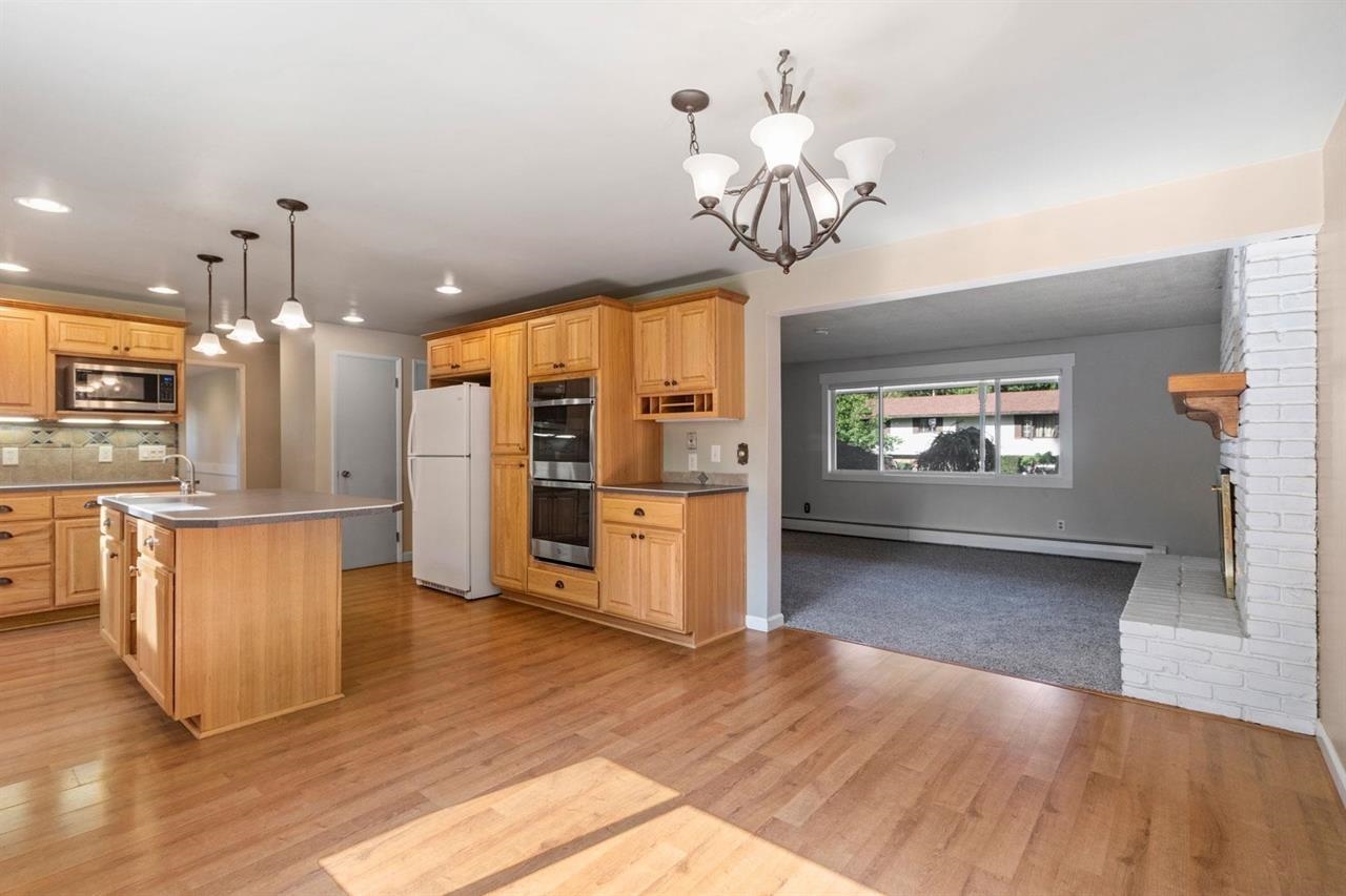 9518 N Normandie St - Photo 8