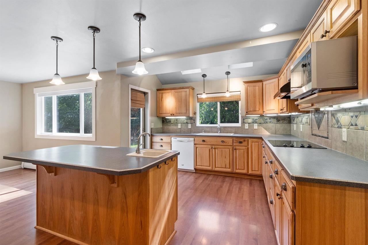 9518 N Normandie St - Photo 11