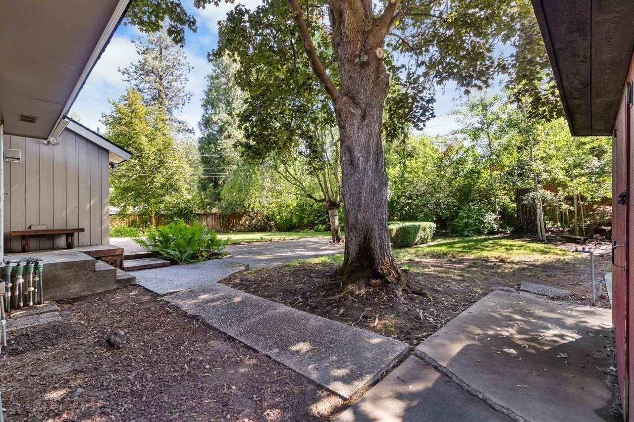9518 N Normandie St - Photo 24