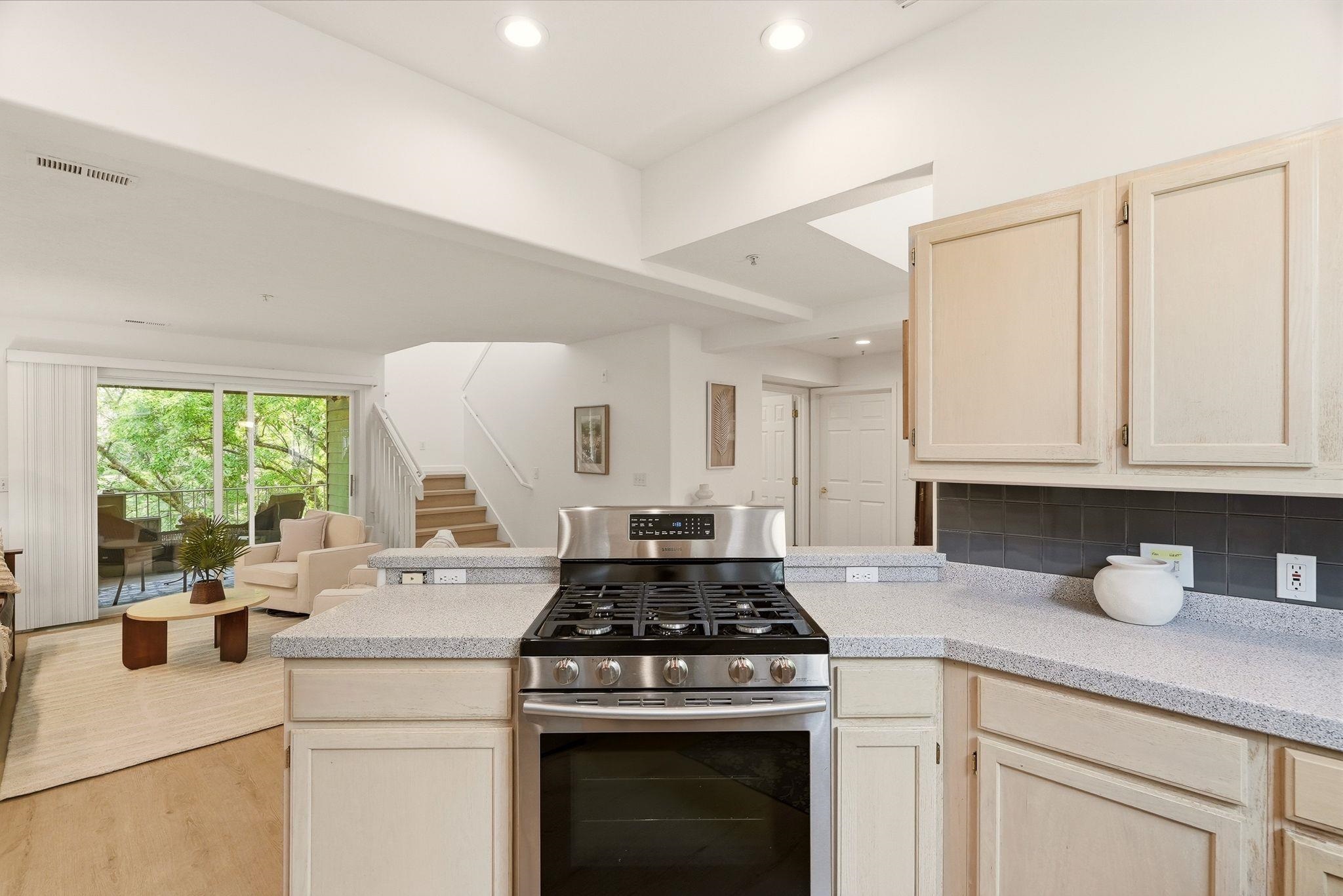 639 N Riverpoint Blvd - Photo 12