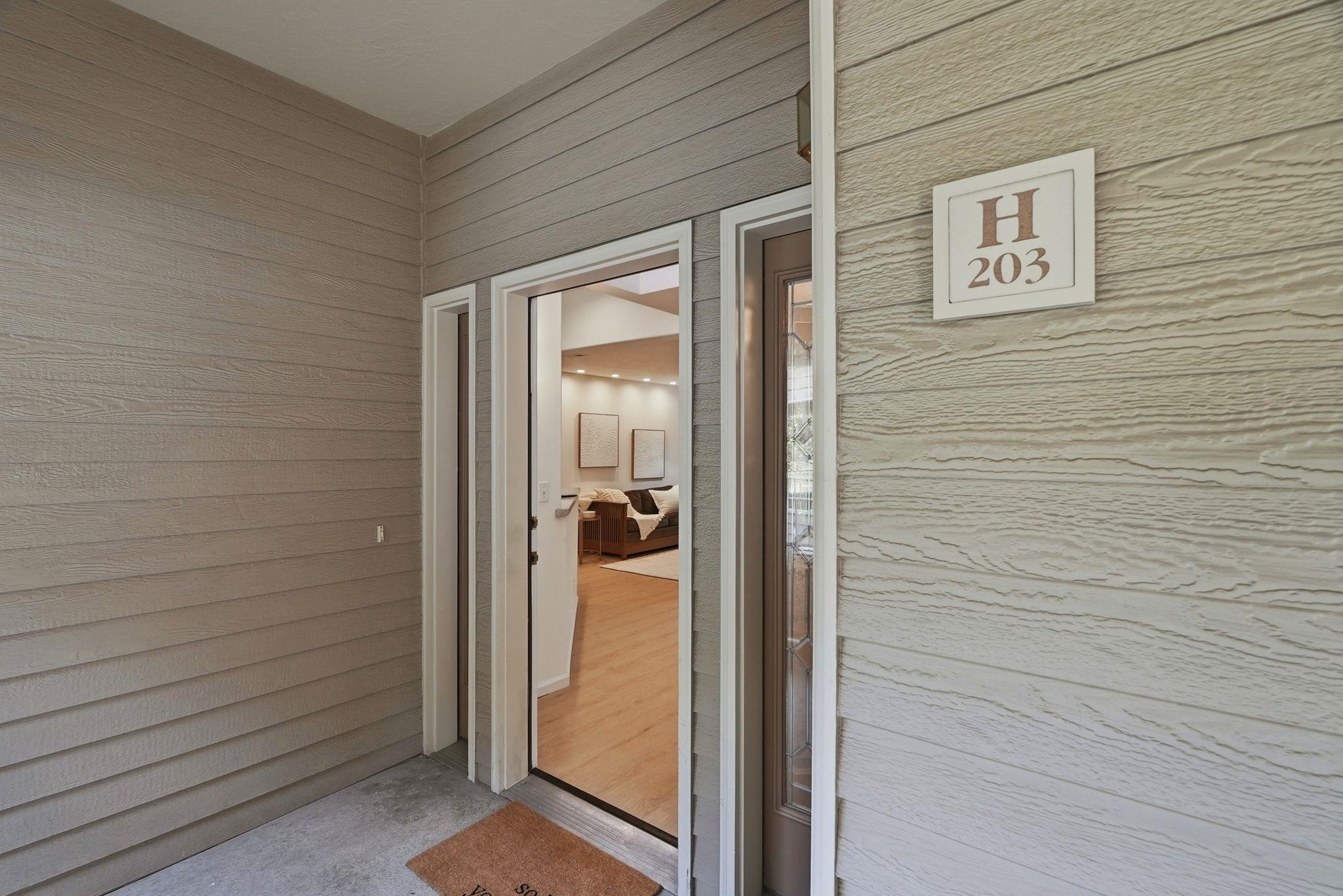 639 N Riverpoint Blvd - Photo 32