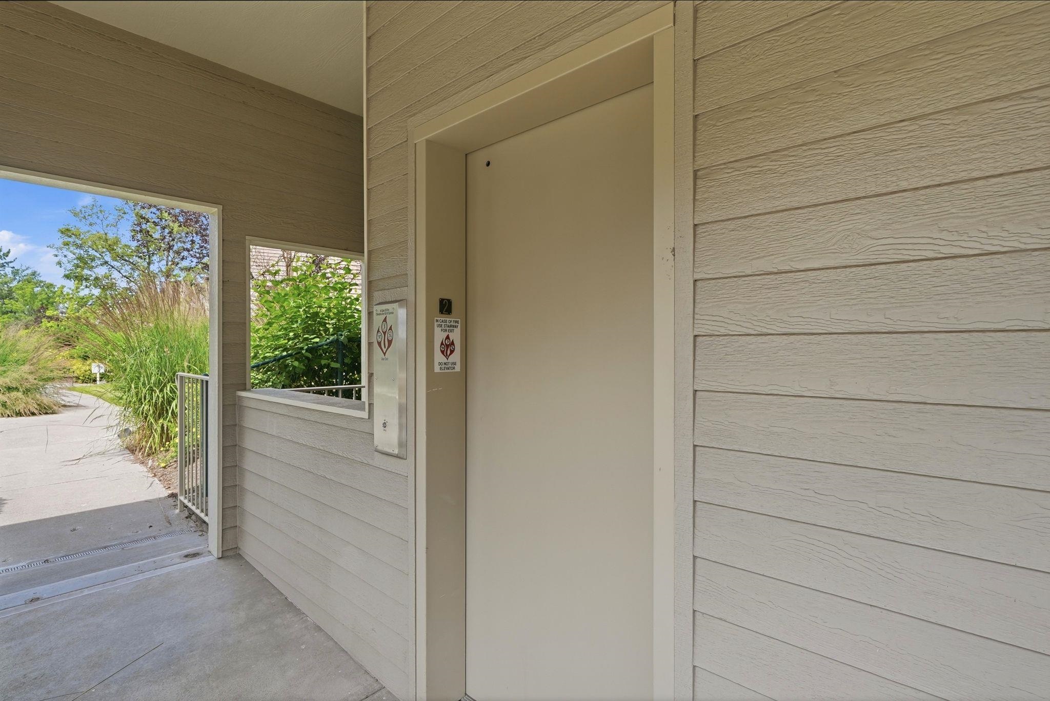 639 N Riverpoint Blvd - Photo 33