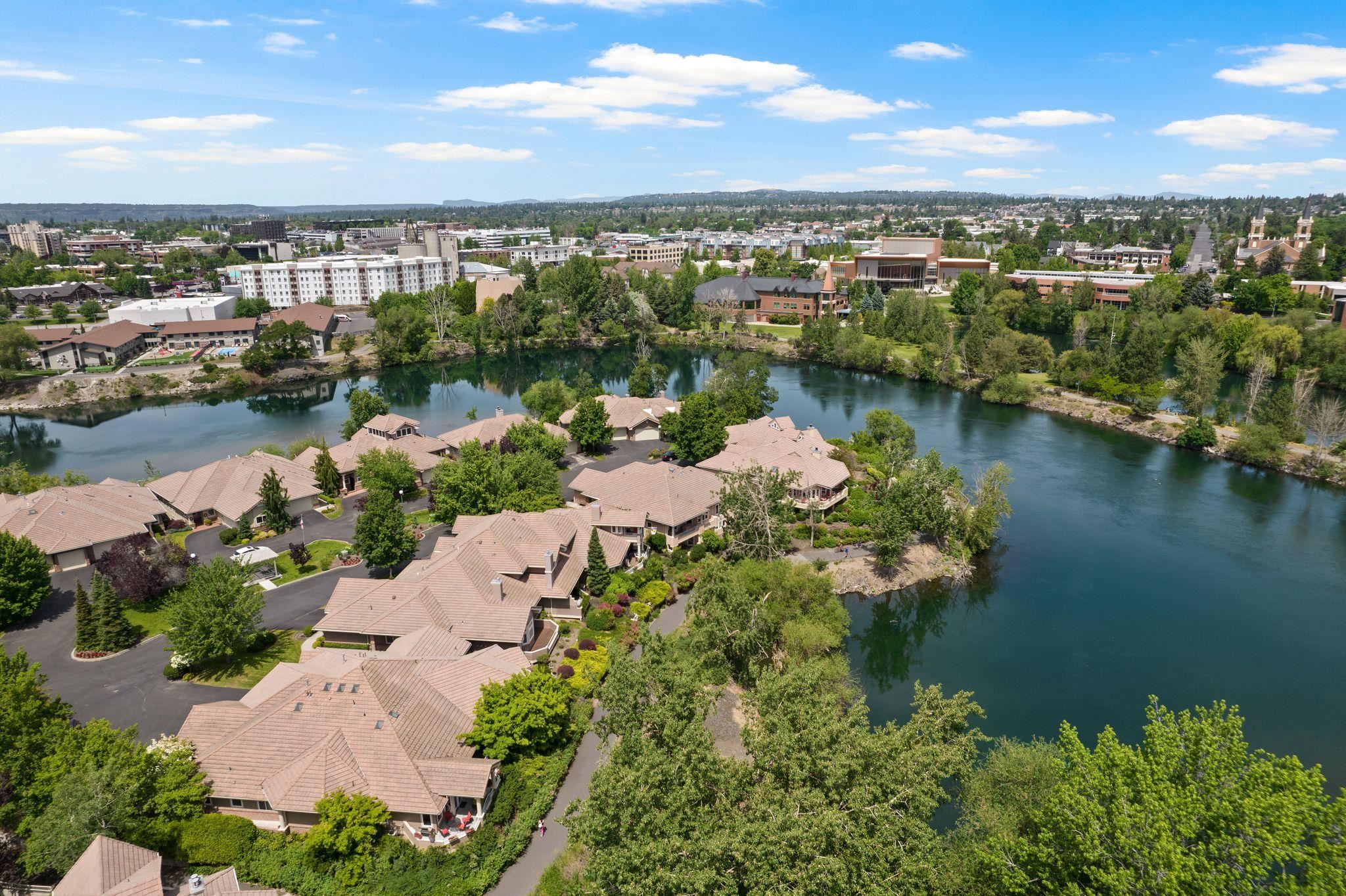 639 N Riverpoint Blvd - Photo 42